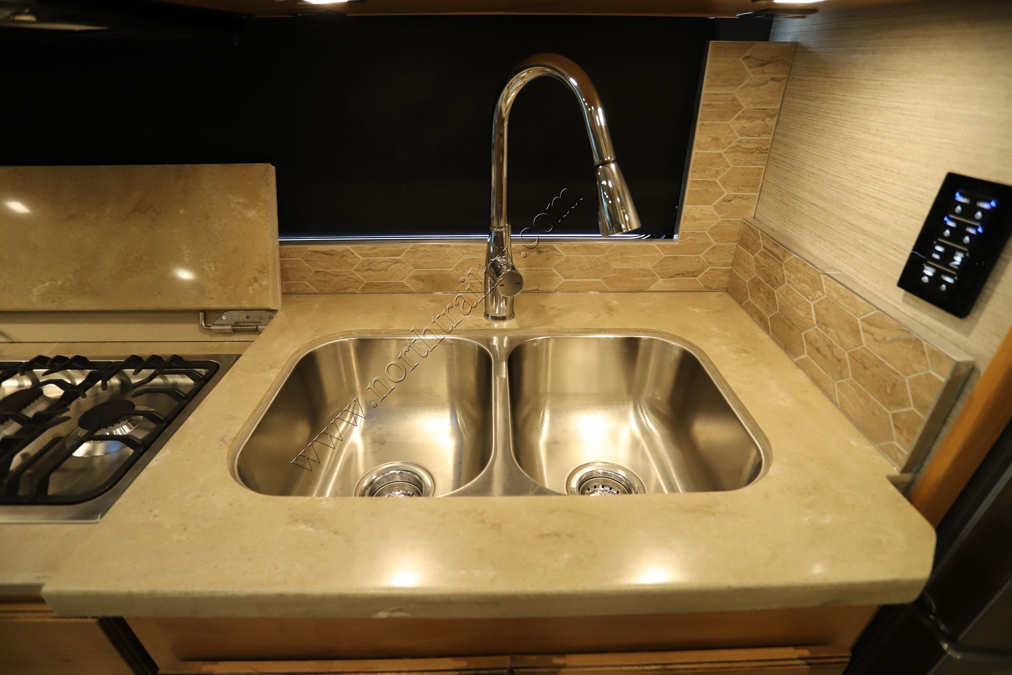 New 2022 Tiffin Motor Homes Allegro 34PA Class A  For Sale