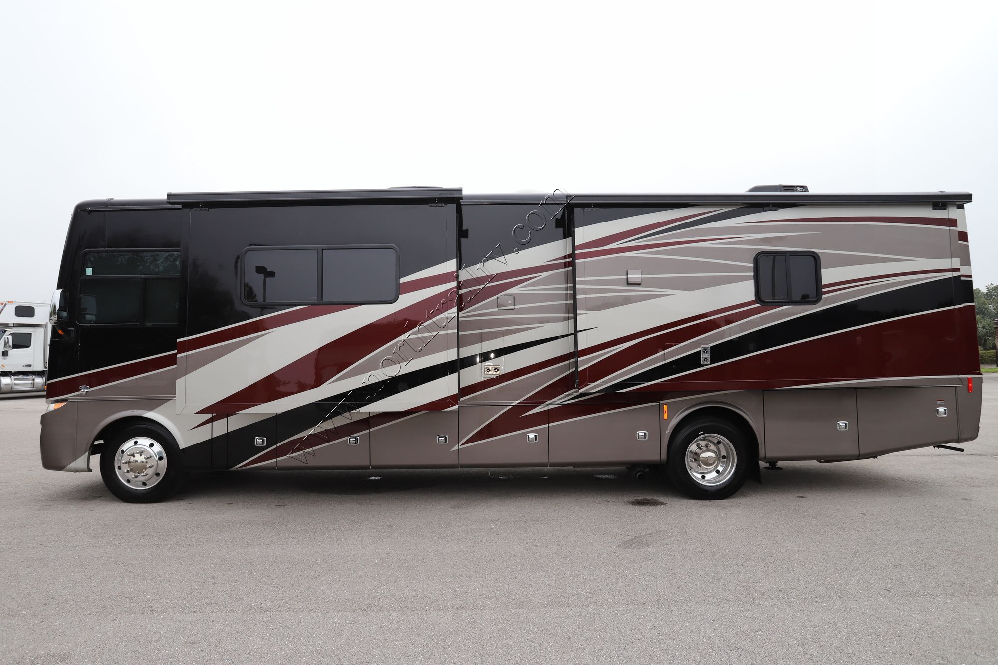 New 2022 Tiffin Motor Homes Allegro 34PA Class A  For Sale