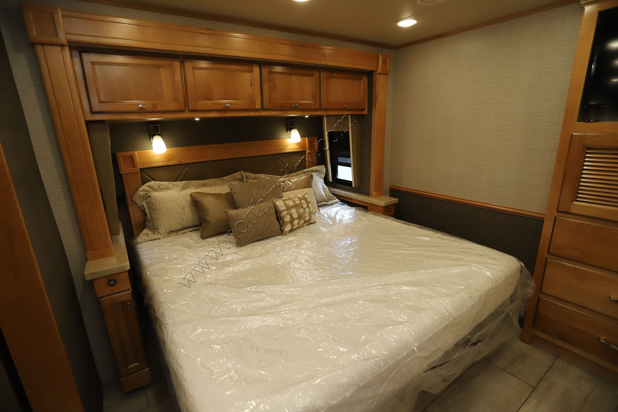 New 2022 Tiffin Motor Homes Allegro 34PA Class A  For Sale