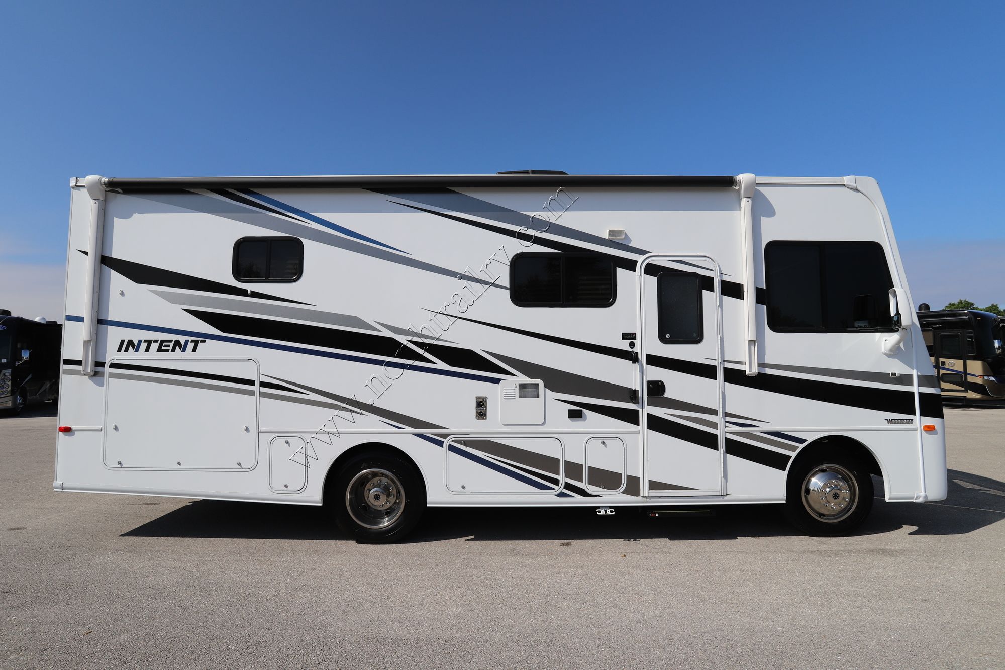 Used 2019 Winnebago Intent 26M Class A  For Sale