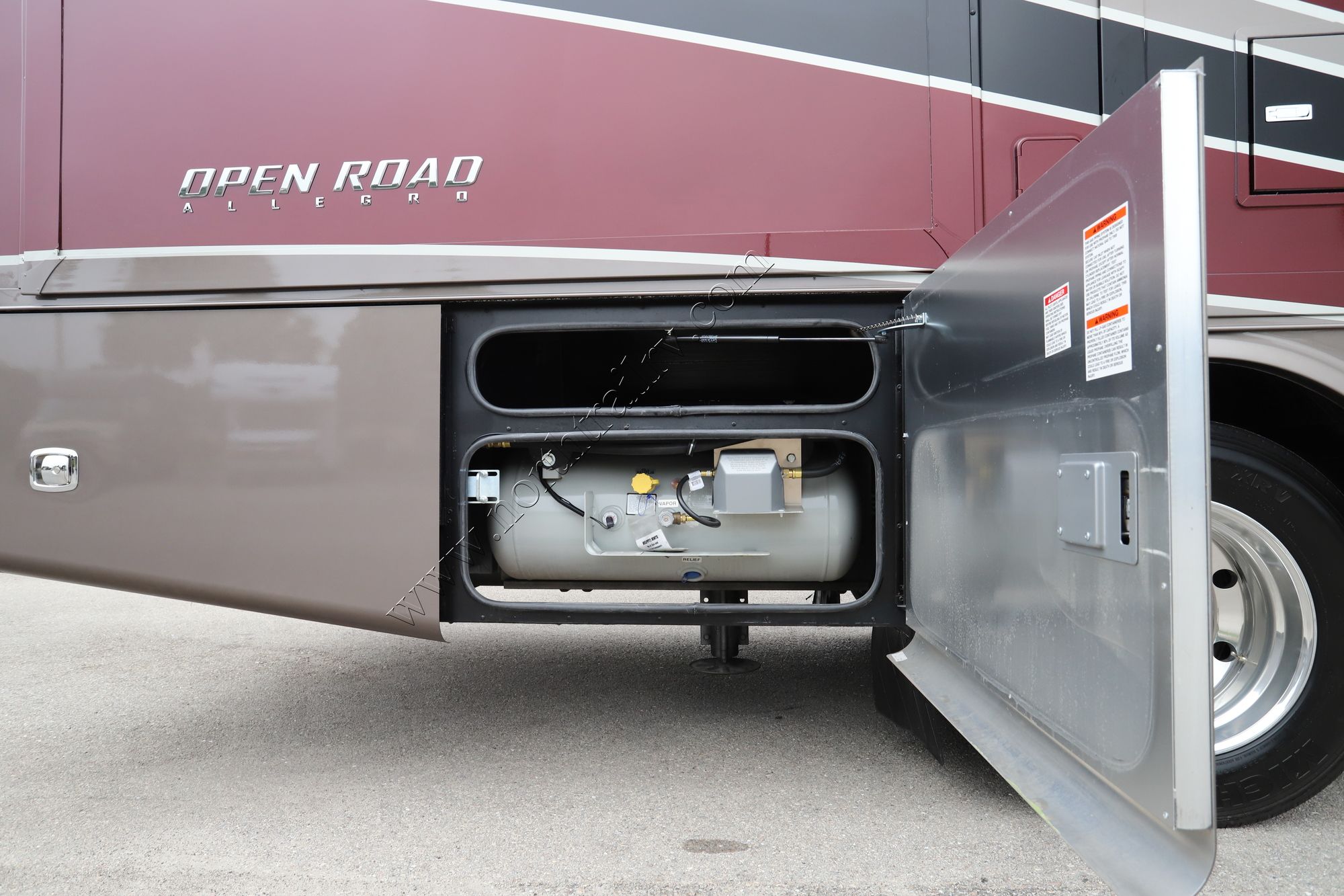 New 2022 Tiffin Motor Homes Allegro 34PA Class A  For Sale