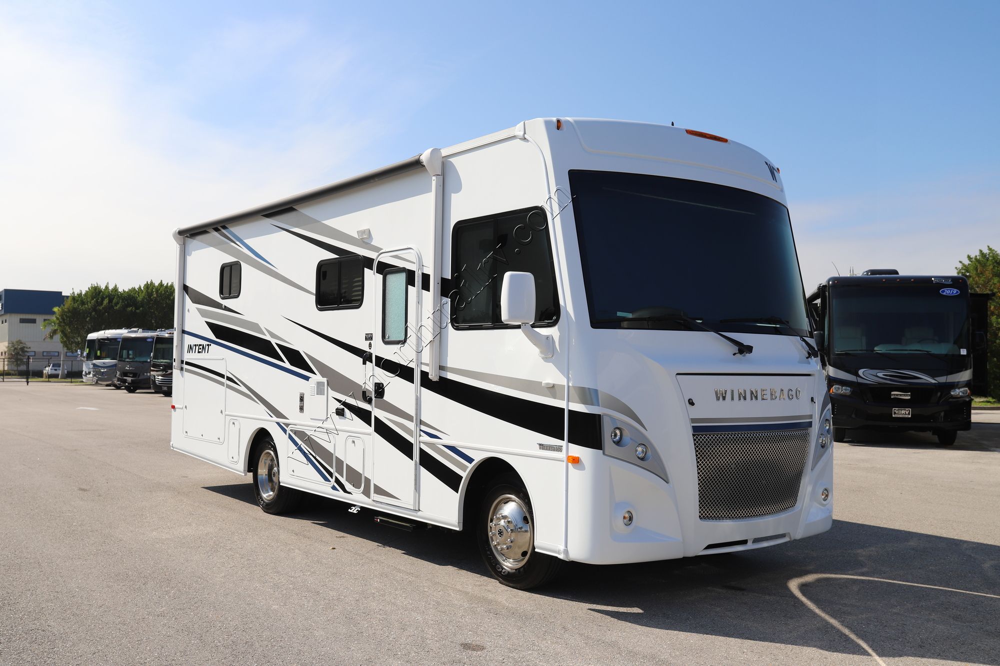 Used 2019 Winnebago Intent 26M Class A  For Sale