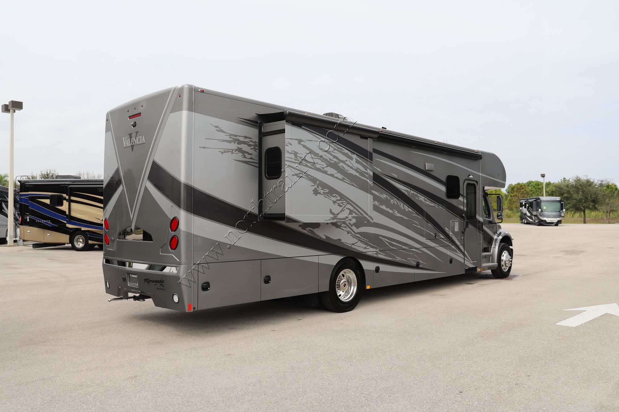 Used 2021 Renegade Rv Valencia 38RB Super C  For Sale