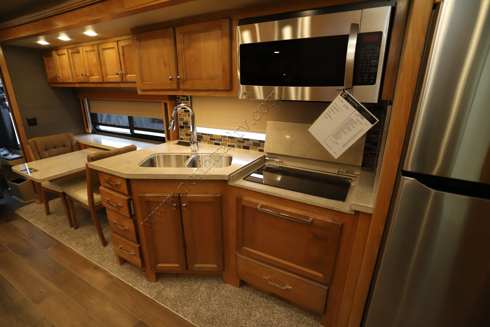 New 2022 Tiffin Motor Homes Allegro Red 33AA Class A  For Sale