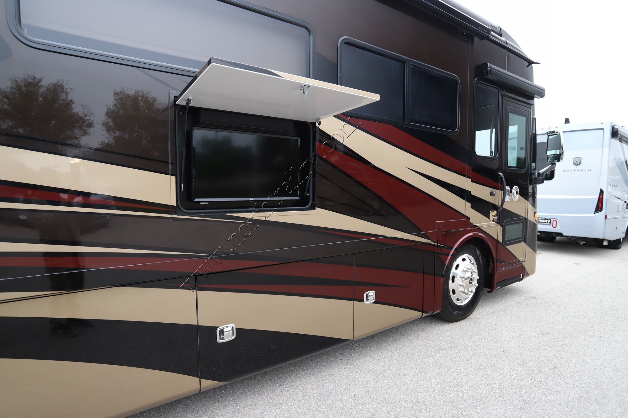 New 2022 Tiffin Motor Homes Allegro Red 33AA Class A  For Sale