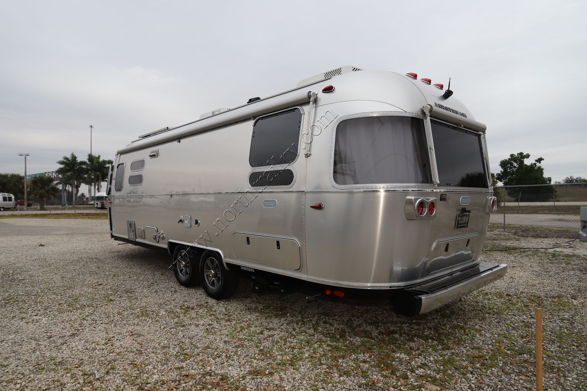 New 2022 Airstream Pottery Barn 28RB Travel Trailer  For Sale