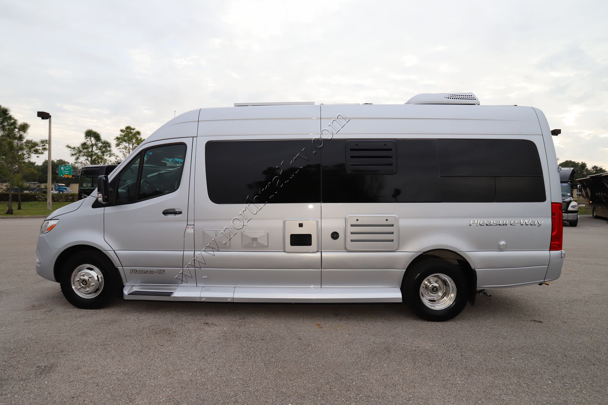 New 2022 Pleasure-Way Plateau TS Class B  For Sale