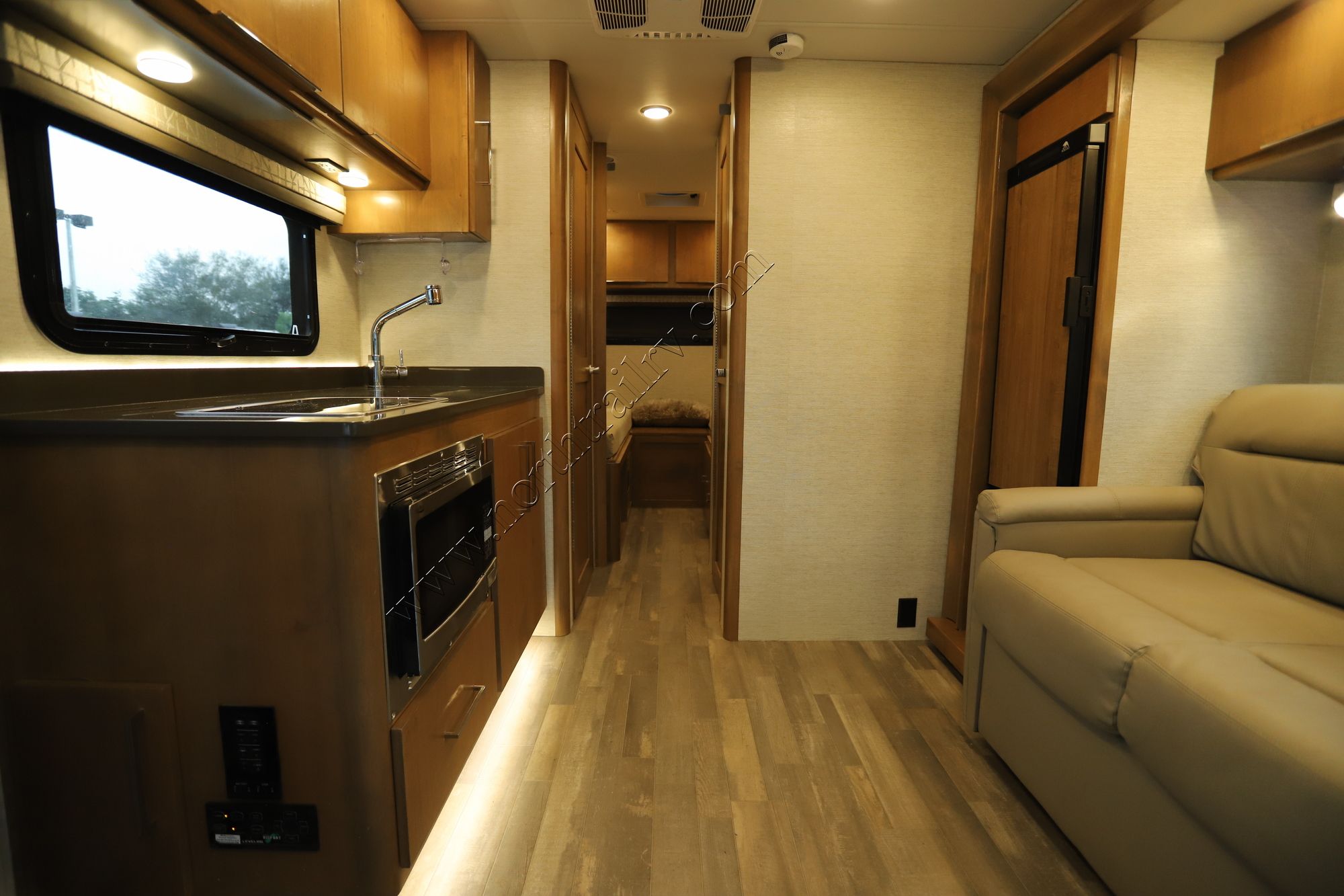 Used 2020 Tiffin Motor Homes Wayfarer 24TW Class C  For Sale