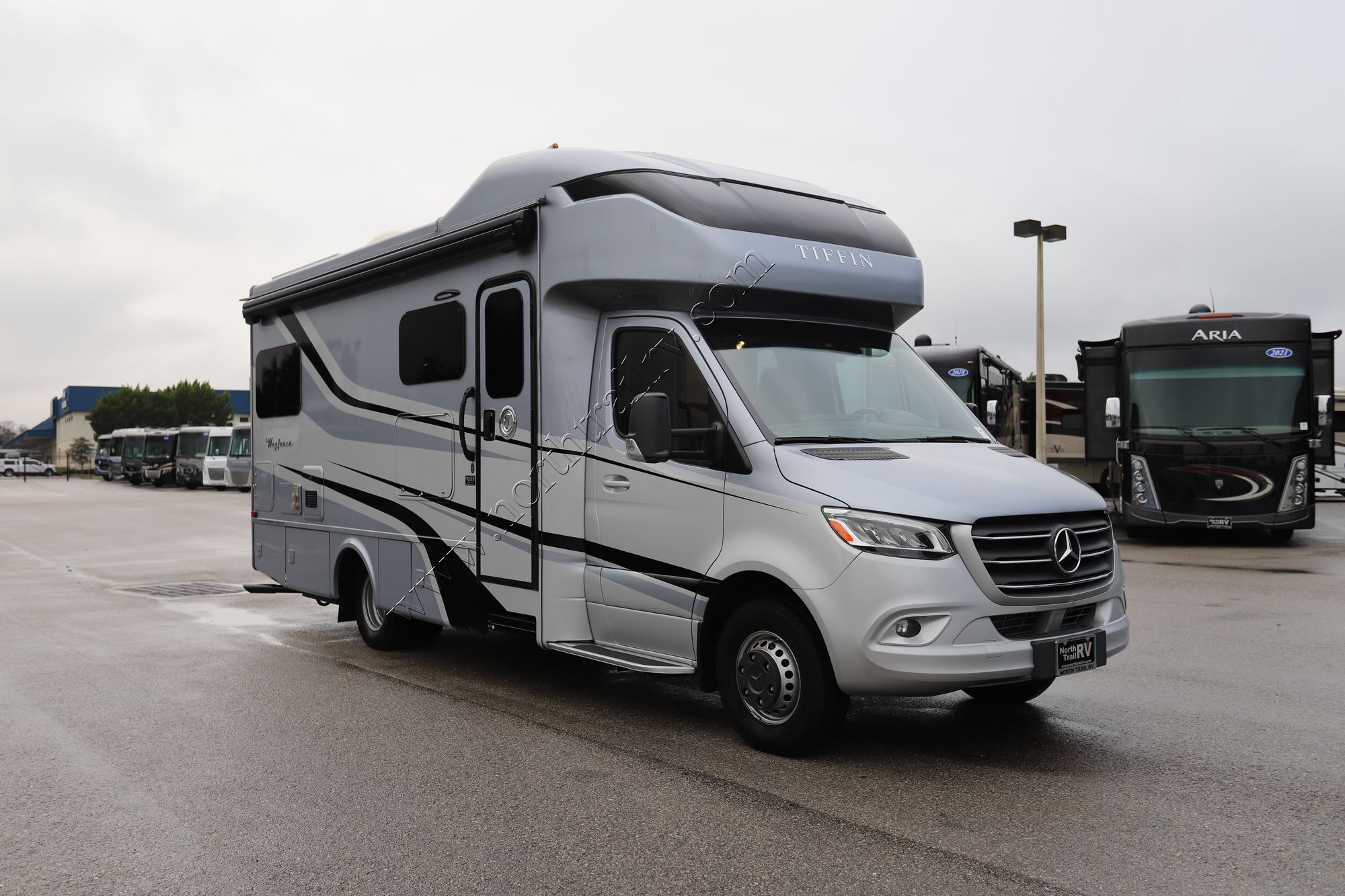 Used 2020 Tiffin Motor Homes Wayfarer 24TW Class C  For Sale