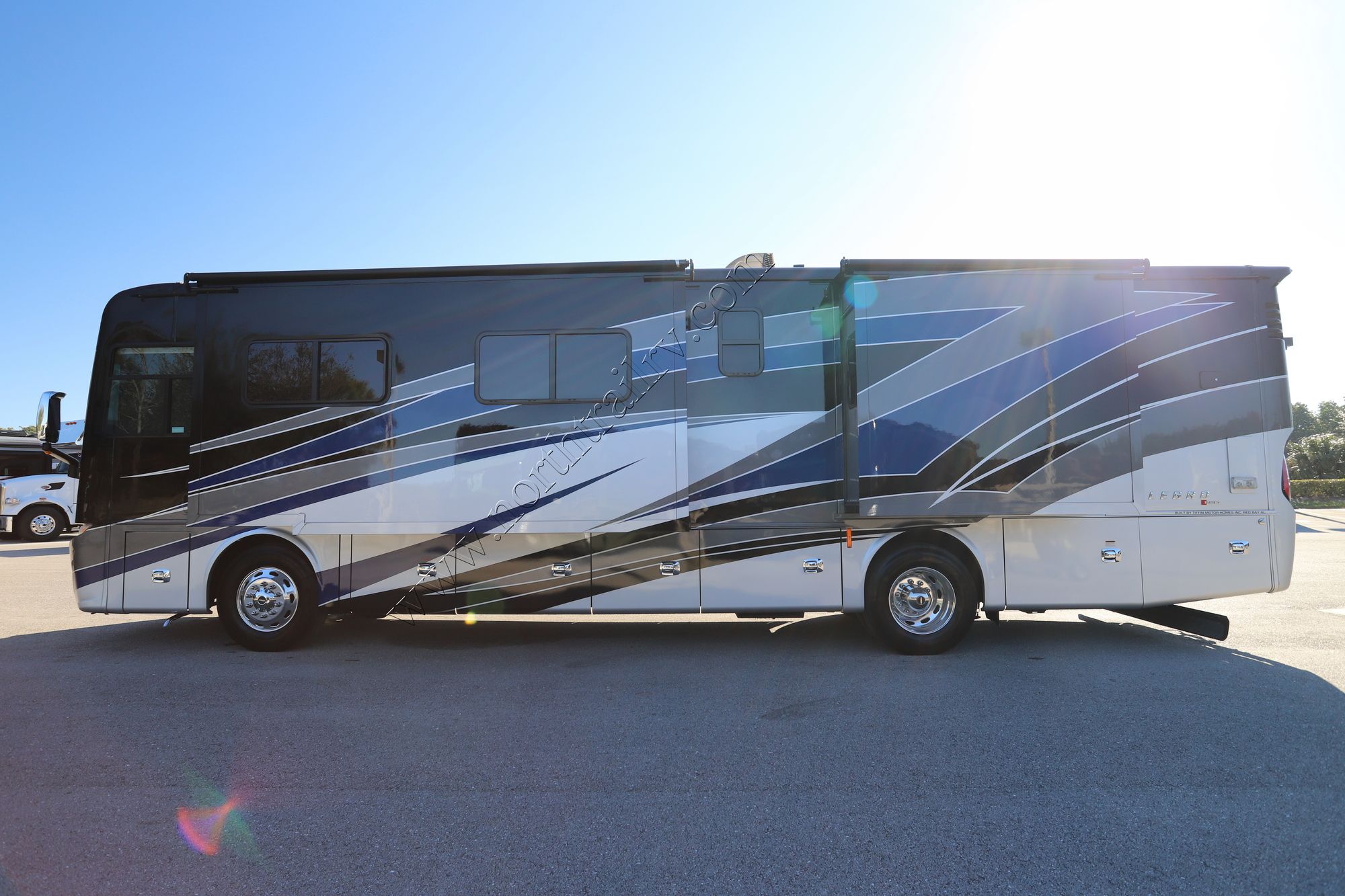 Used 2020 Tiffin Motor Homes Allegro Red 37BA Class A  For Sale