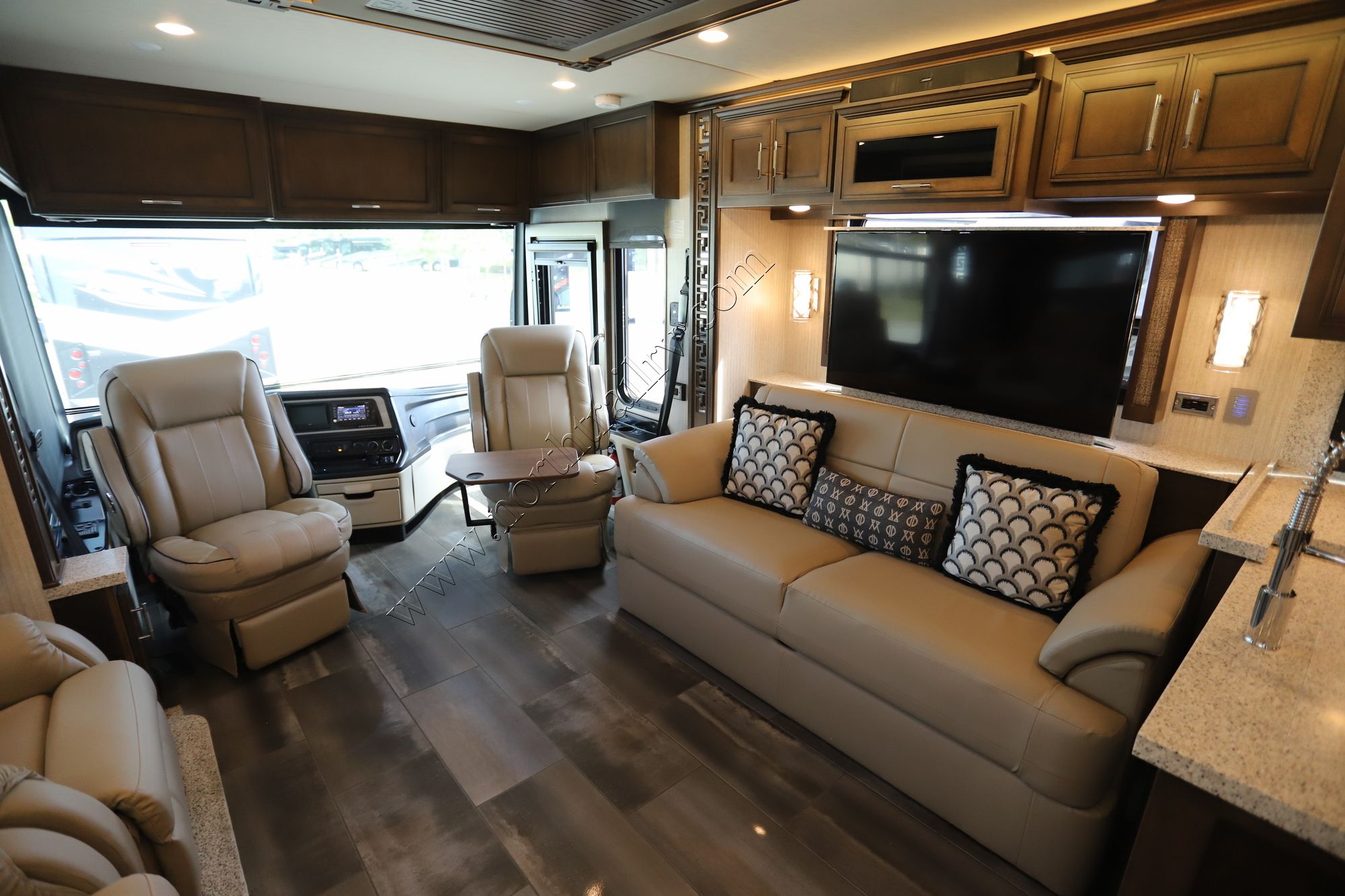 Used 2020 Newmar Ventana 3717 Class A  For Sale