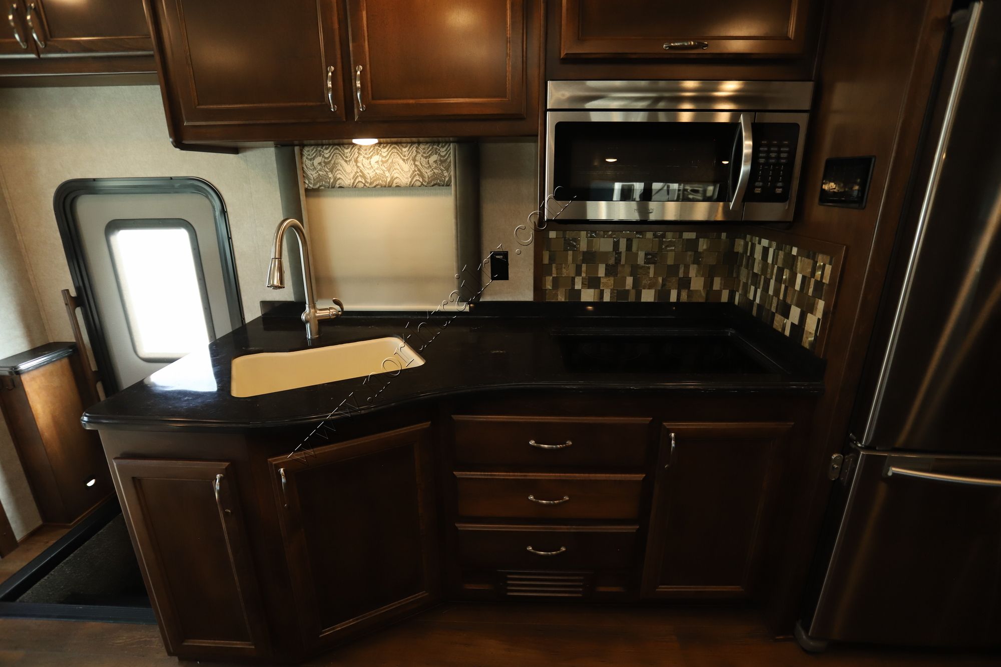 Used 2020 Renegade Rv Verona 40VRB Super C  For Sale