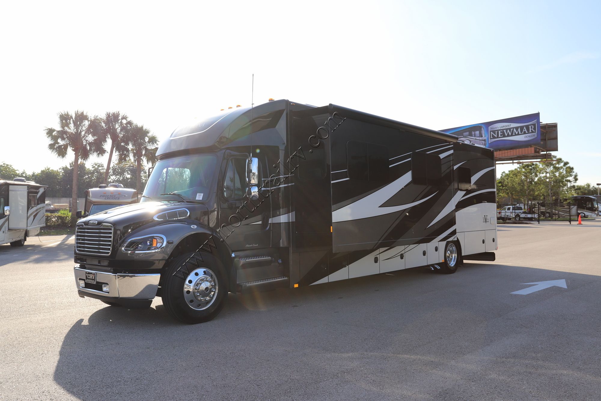 Used 2020 Renegade Rv Verona 40VRB Super C  For Sale