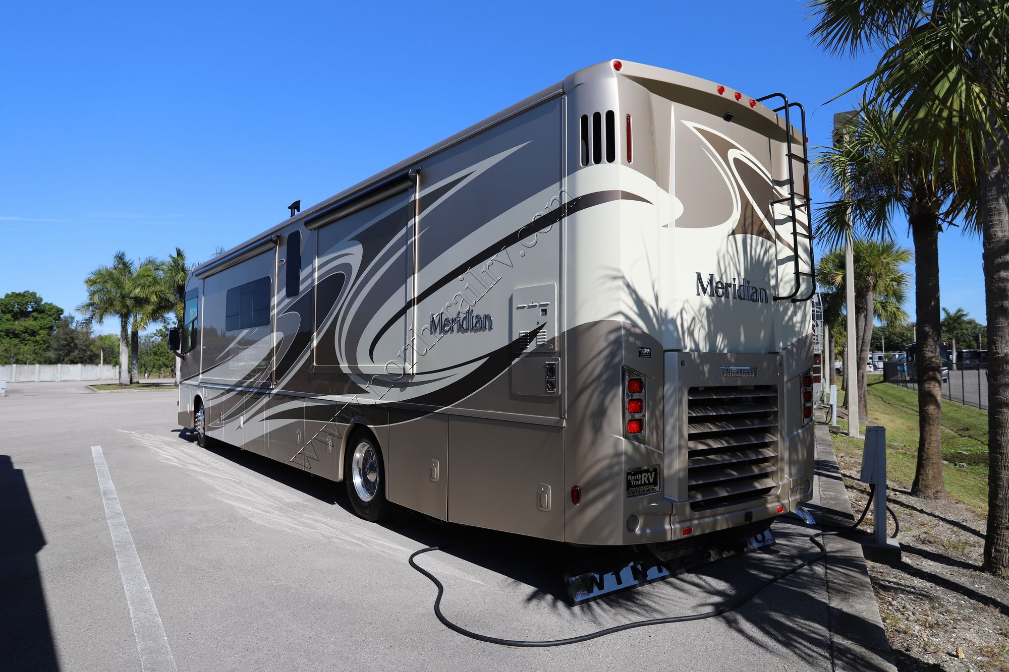 Used 2016 Itasca Meridian 40R Class A  For Sale