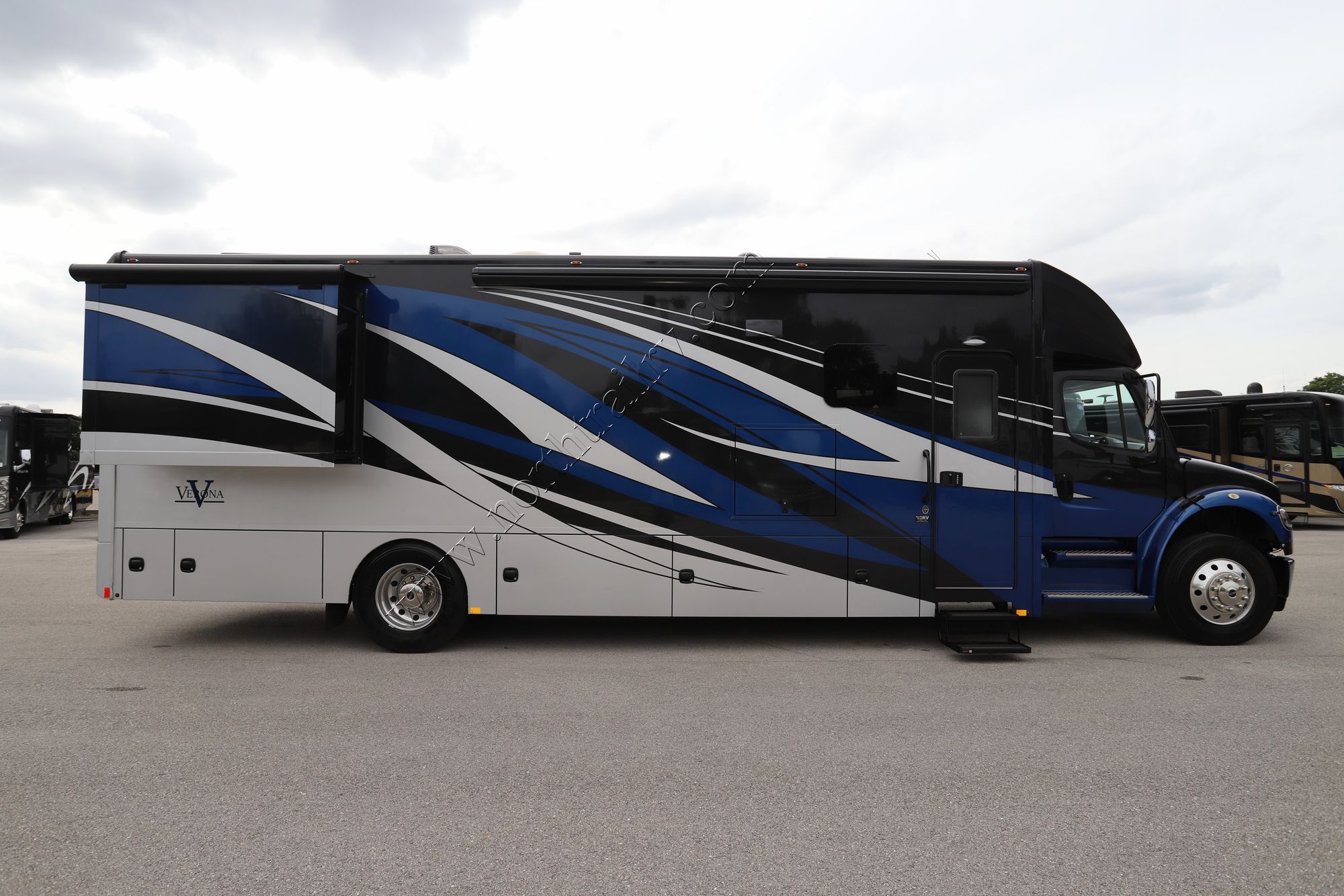 Used 2020 Renegade Rv Verona 36VSB Super C  For Sale