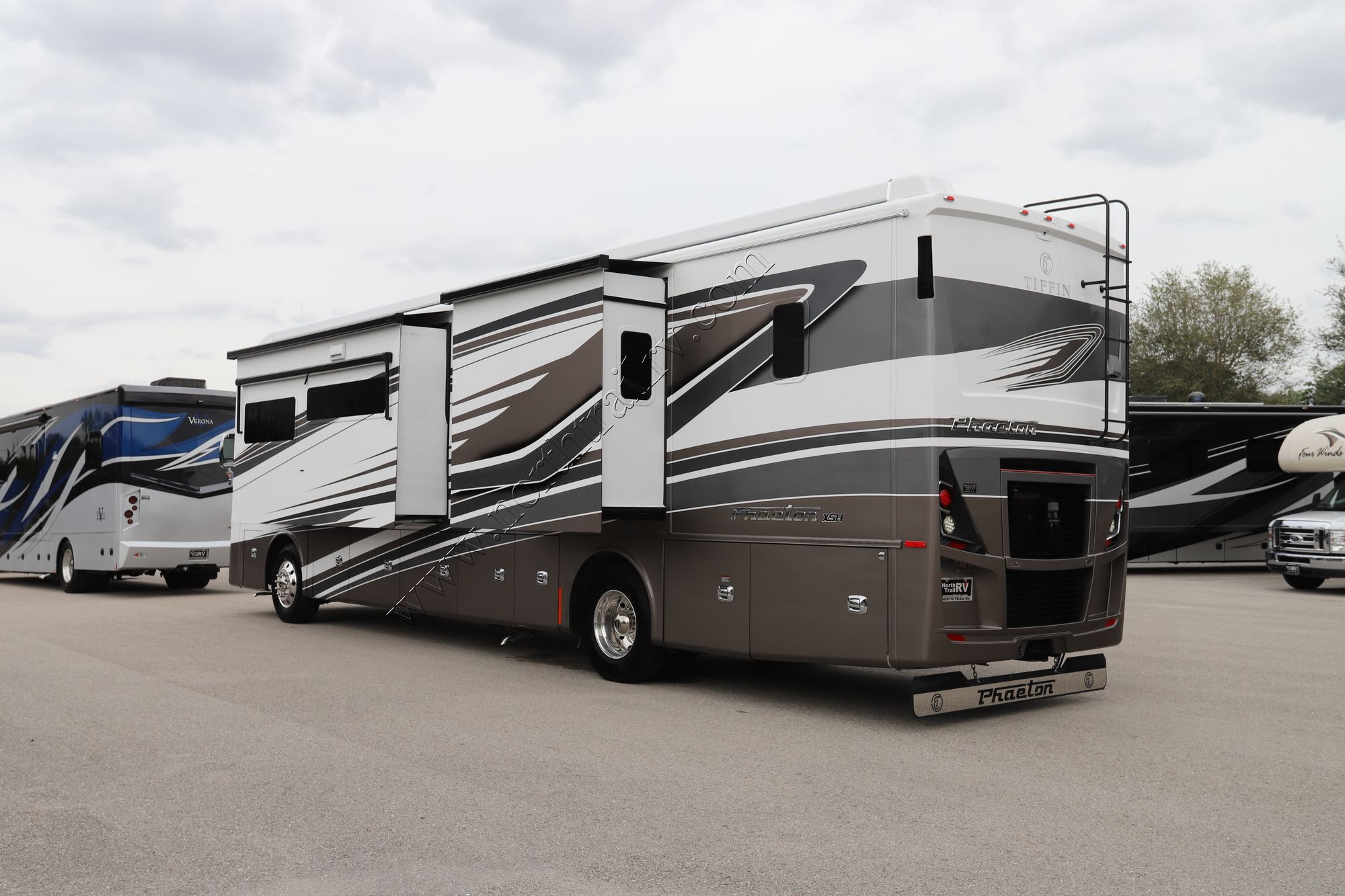 Used 2021 Tiffin Motor Homes Phaeton 40IH Class A  For Sale