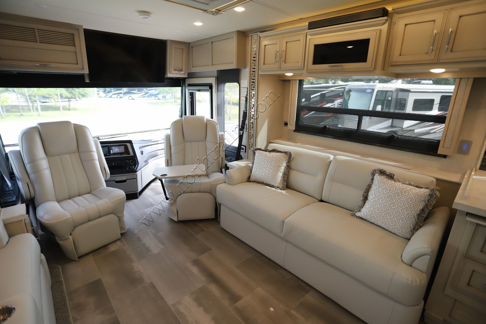 New 2022 Newmar Ventana 4369 Class A  For Sale