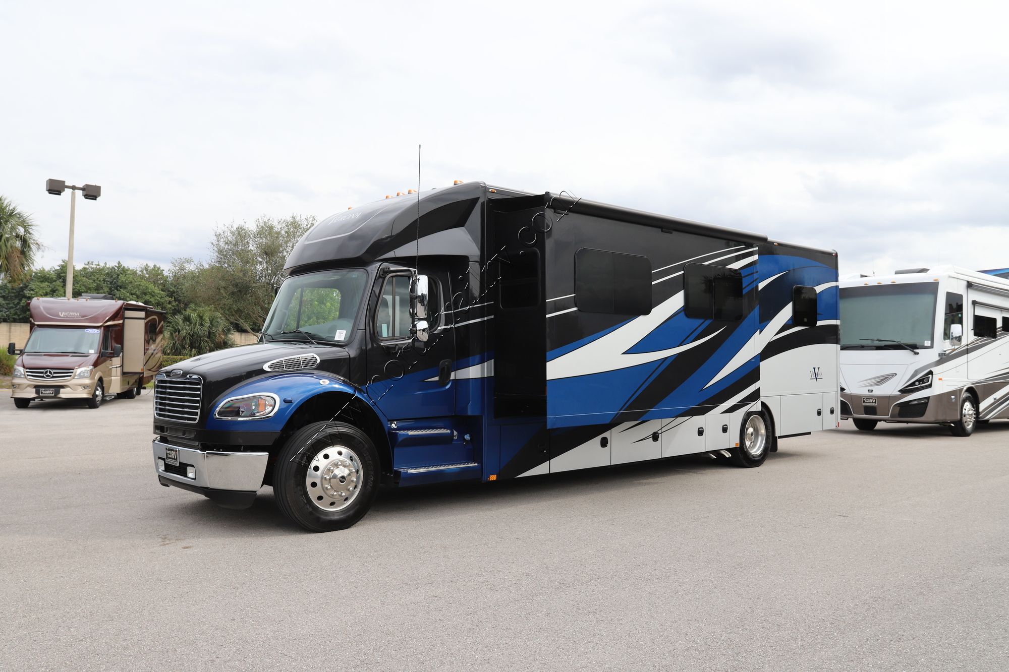 Used 2020 Renegade Rv Verona 36VSB Super C  For Sale