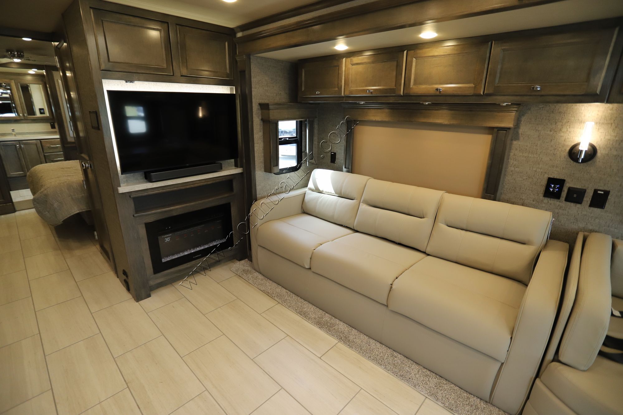 New 2022 Tiffin Motor Homes Allegro Red 38KA Class A  For Sale