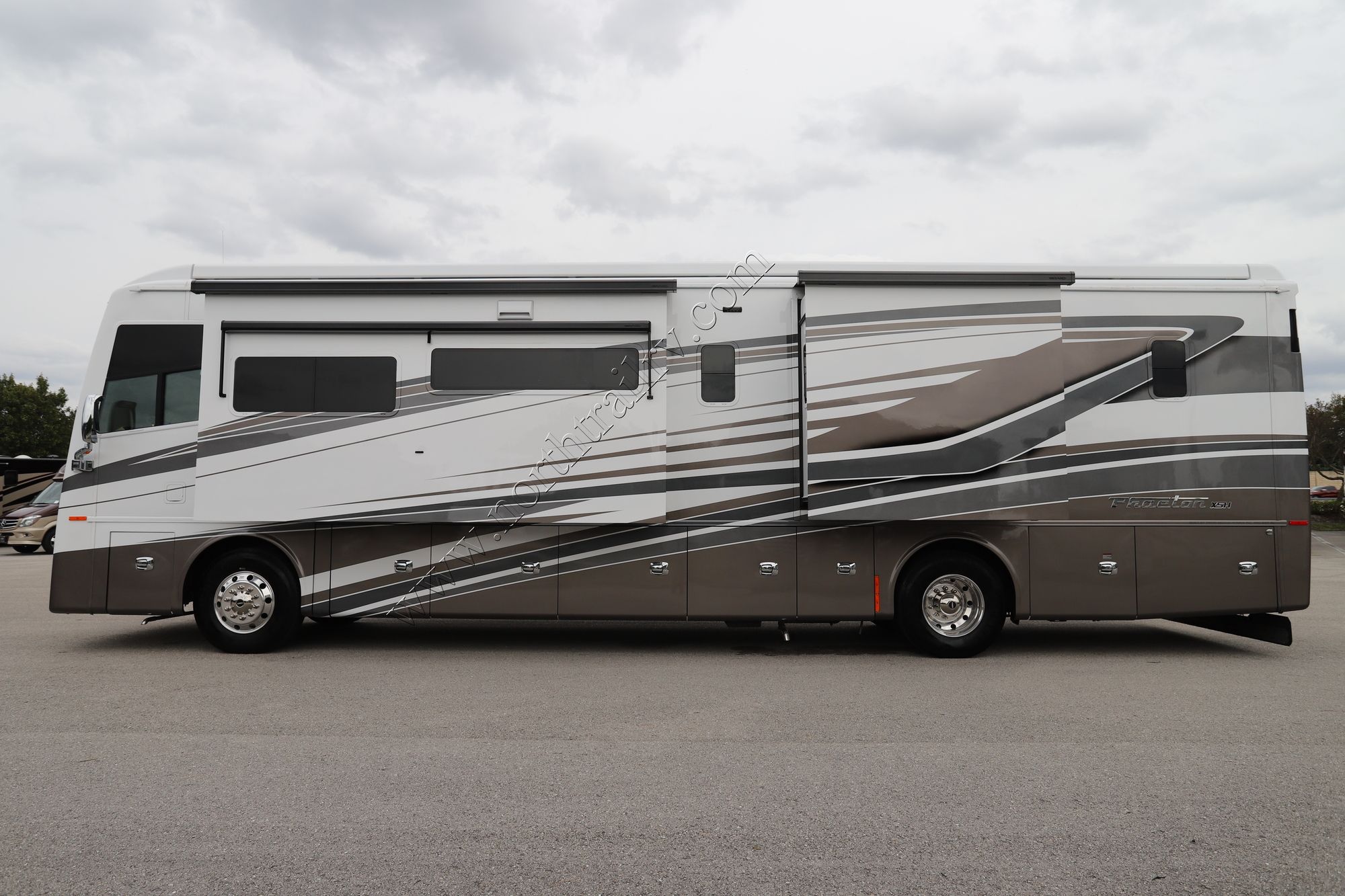 Used 2021 Tiffin Motor Homes Phaeton 40IH Class A  For Sale