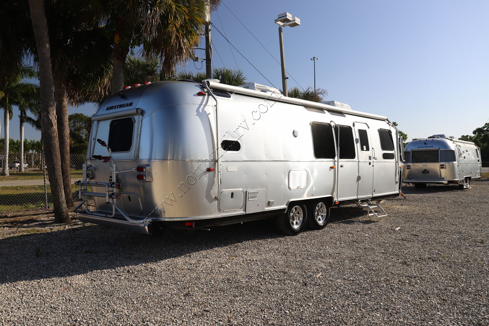 Used 2020 Airstream Flying Cloud 30 FB Travel Trailer  For Sale