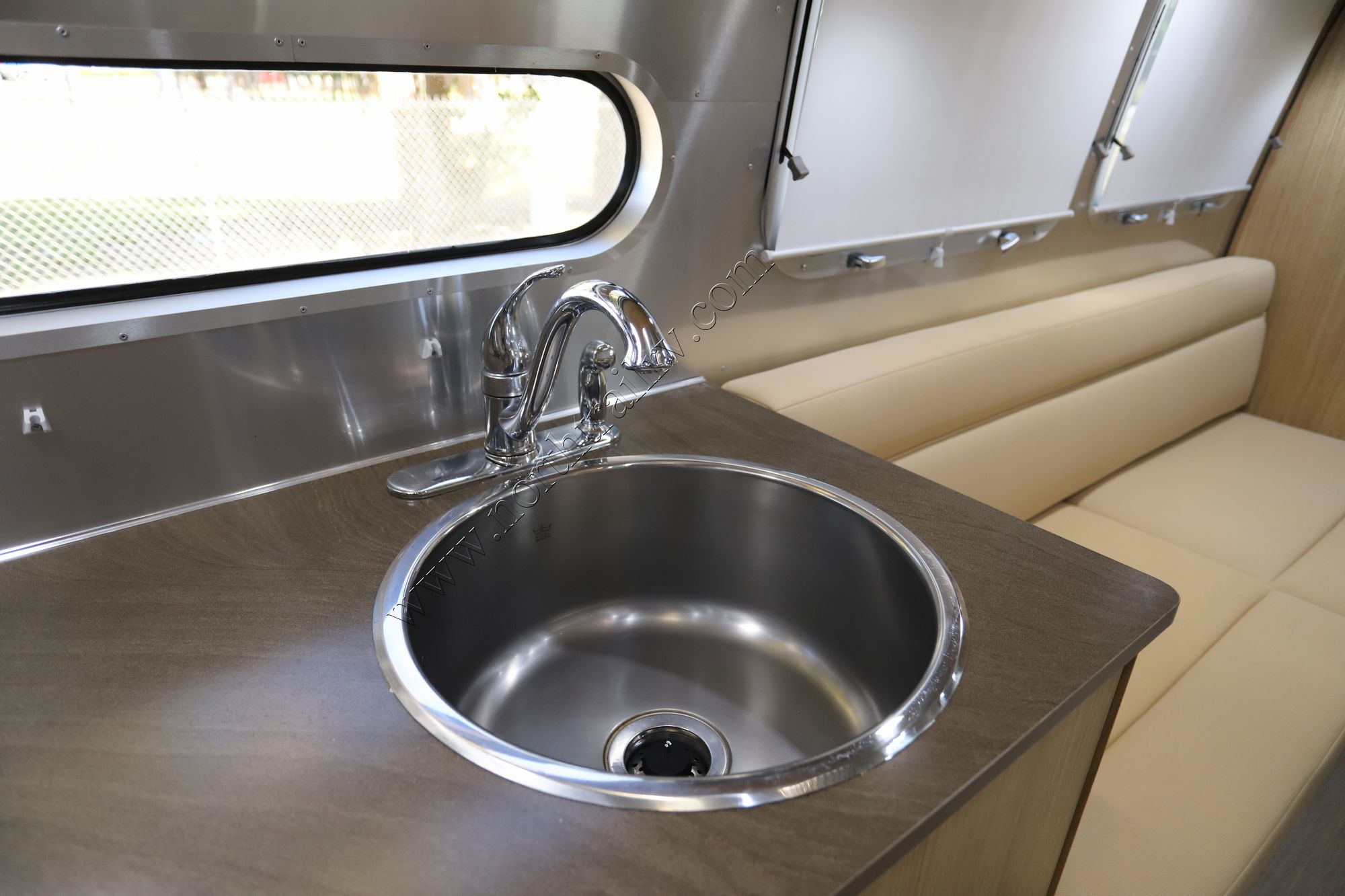 Used 2020 Airstream Flying Cloud 30 FB Travel Trailer  For Sale