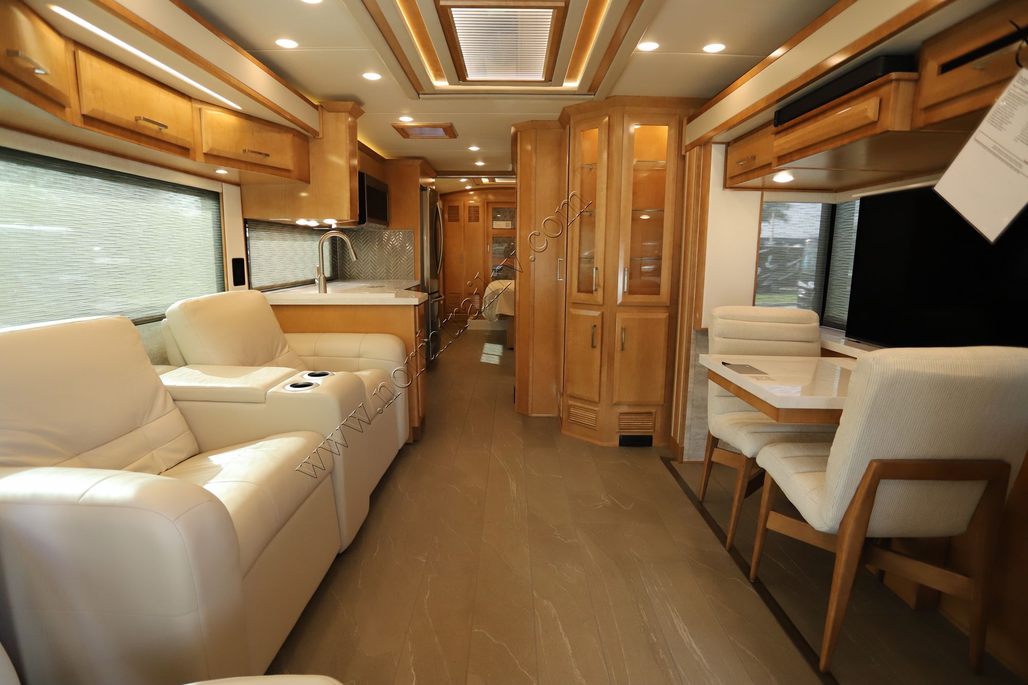 New 2022 Newmar New Aire 3545 Class A  For Sale