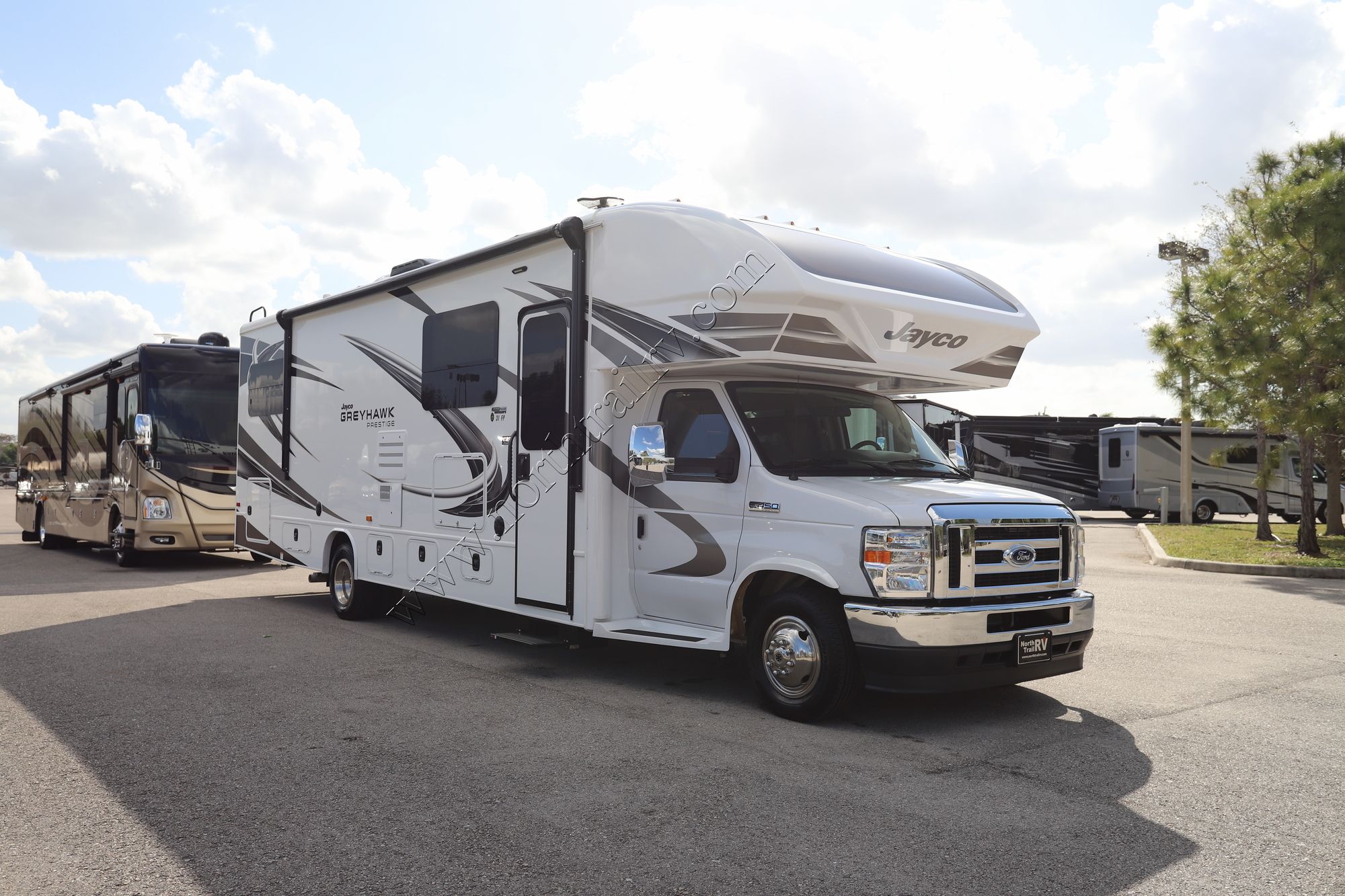 Used 2021 Jayco Greyhawk 31FP Class C  For Sale