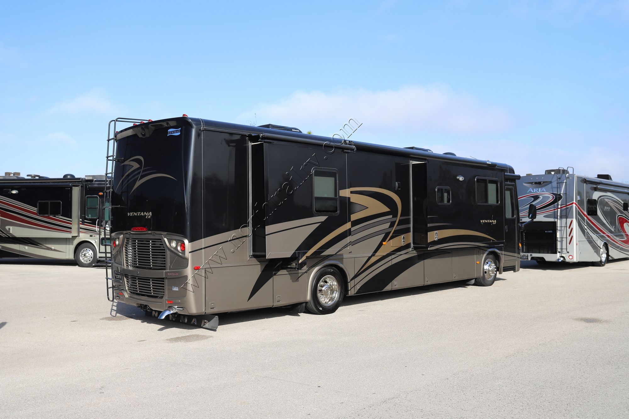 Used 2014 Newmar Ventana Le 3849 Class A  For Sale