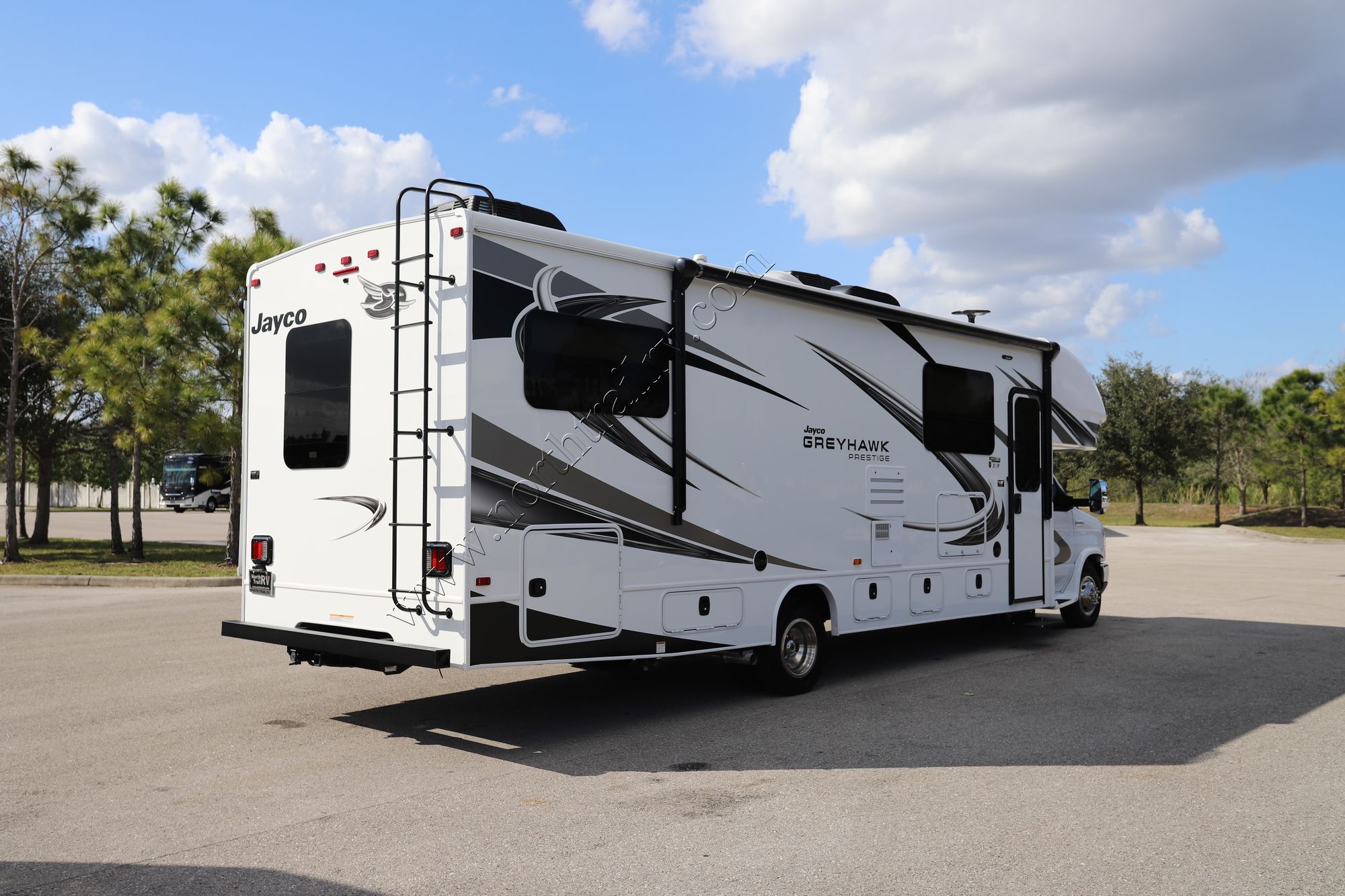 Used 2021 Jayco Greyhawk 31FP Class C  For Sale