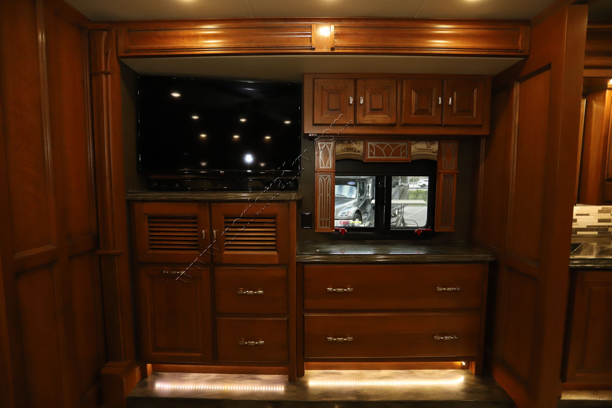 Used 2017 Tiffin Motor Homes Allegro Bus 45OP Class A  For Sale