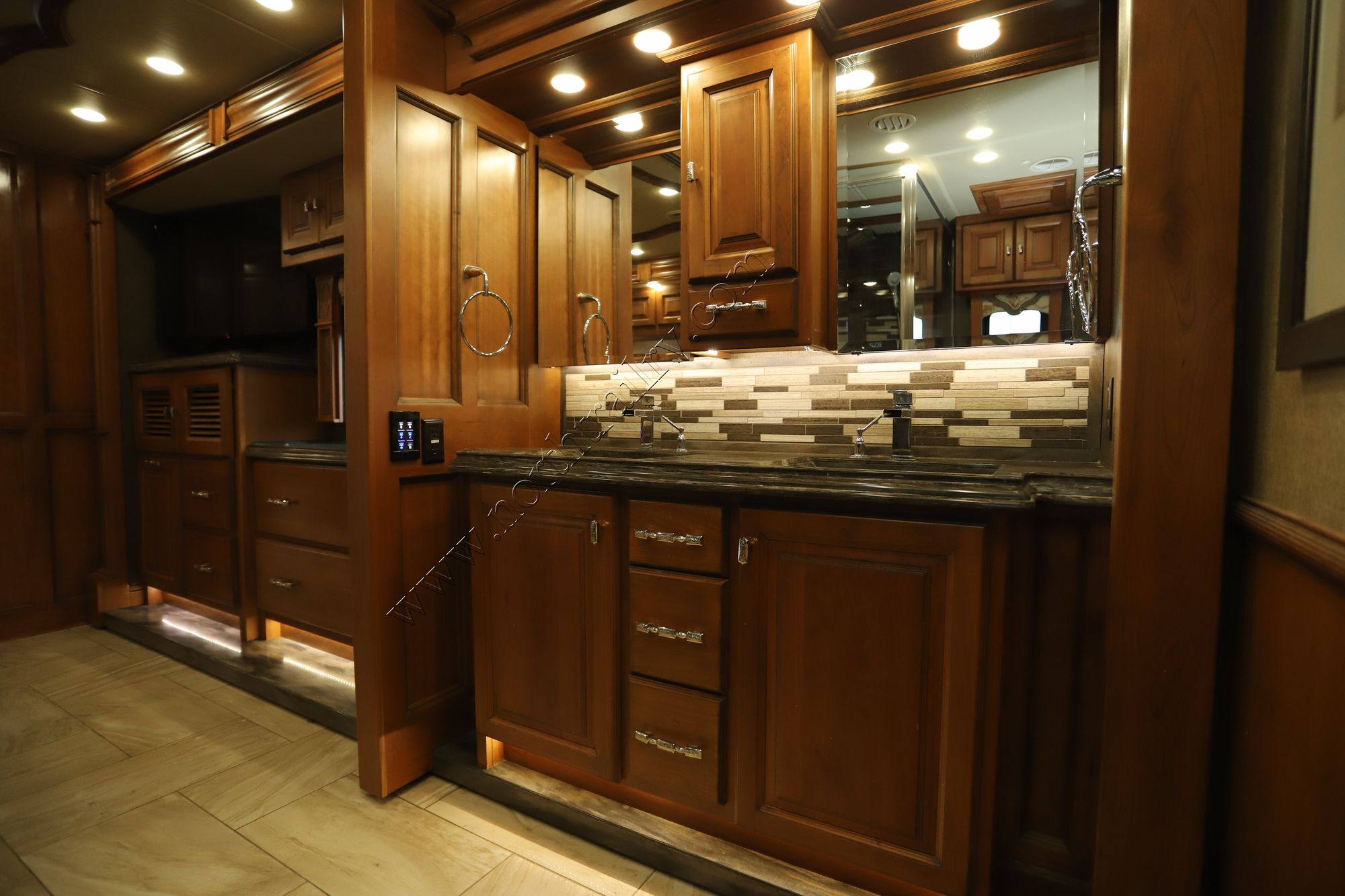 Used 2017 Tiffin Motor Homes Allegro Bus 45OP Class A  For Sale