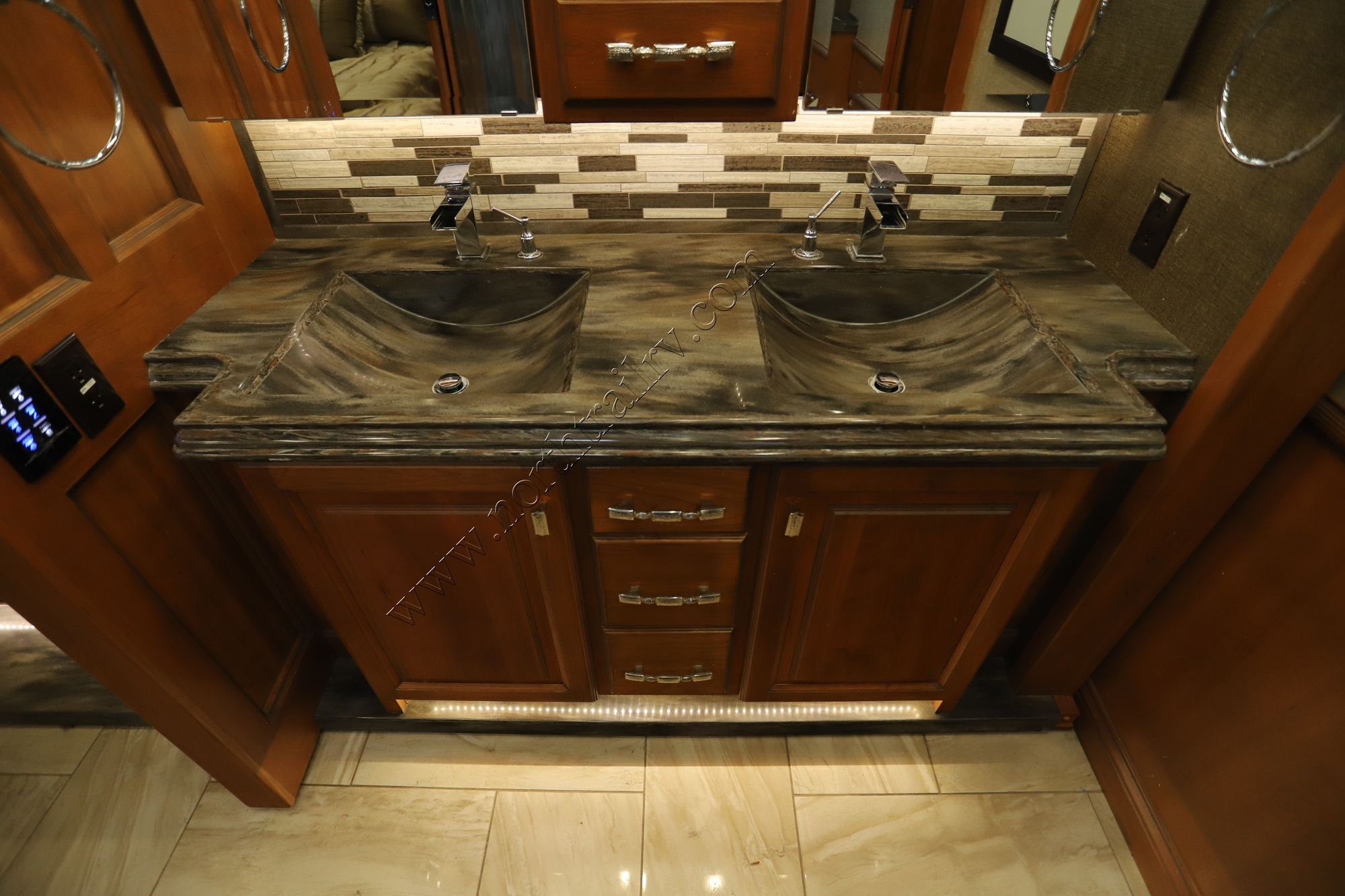 Used 2017 Tiffin Motor Homes Allegro Bus 45OP Class A  For Sale