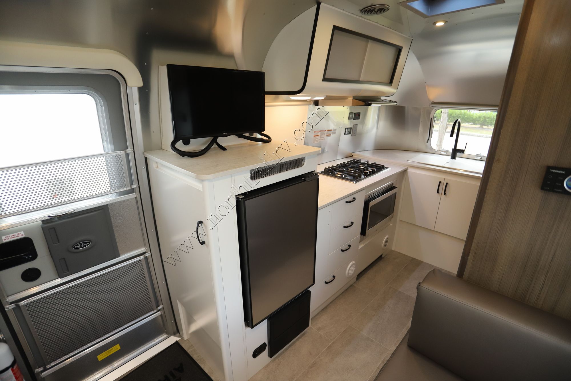 2022 Airstream Caravel 20FB 14603