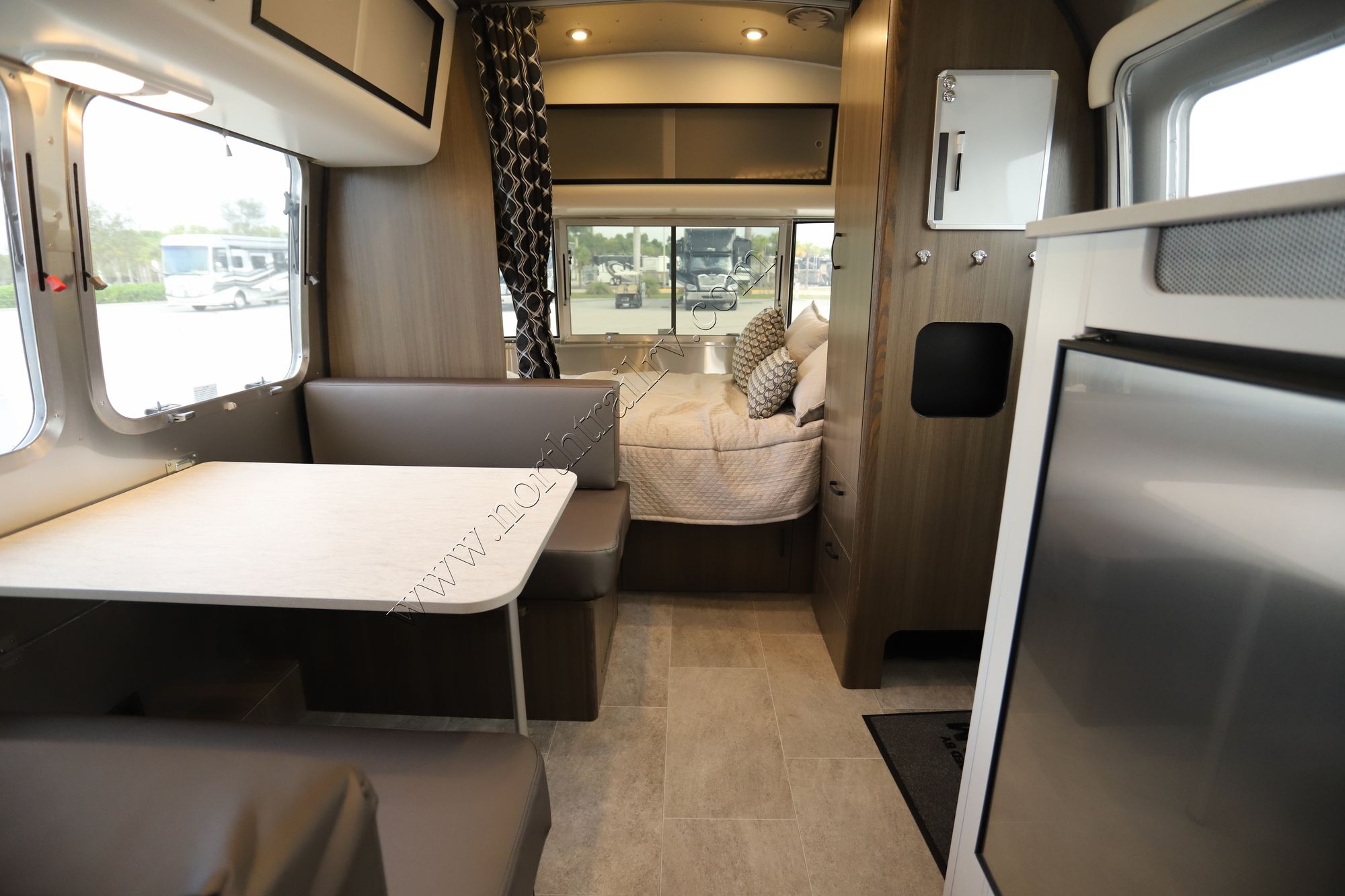 New 2022 Airstream Caravel 20FB Travel Trailer  For Sale