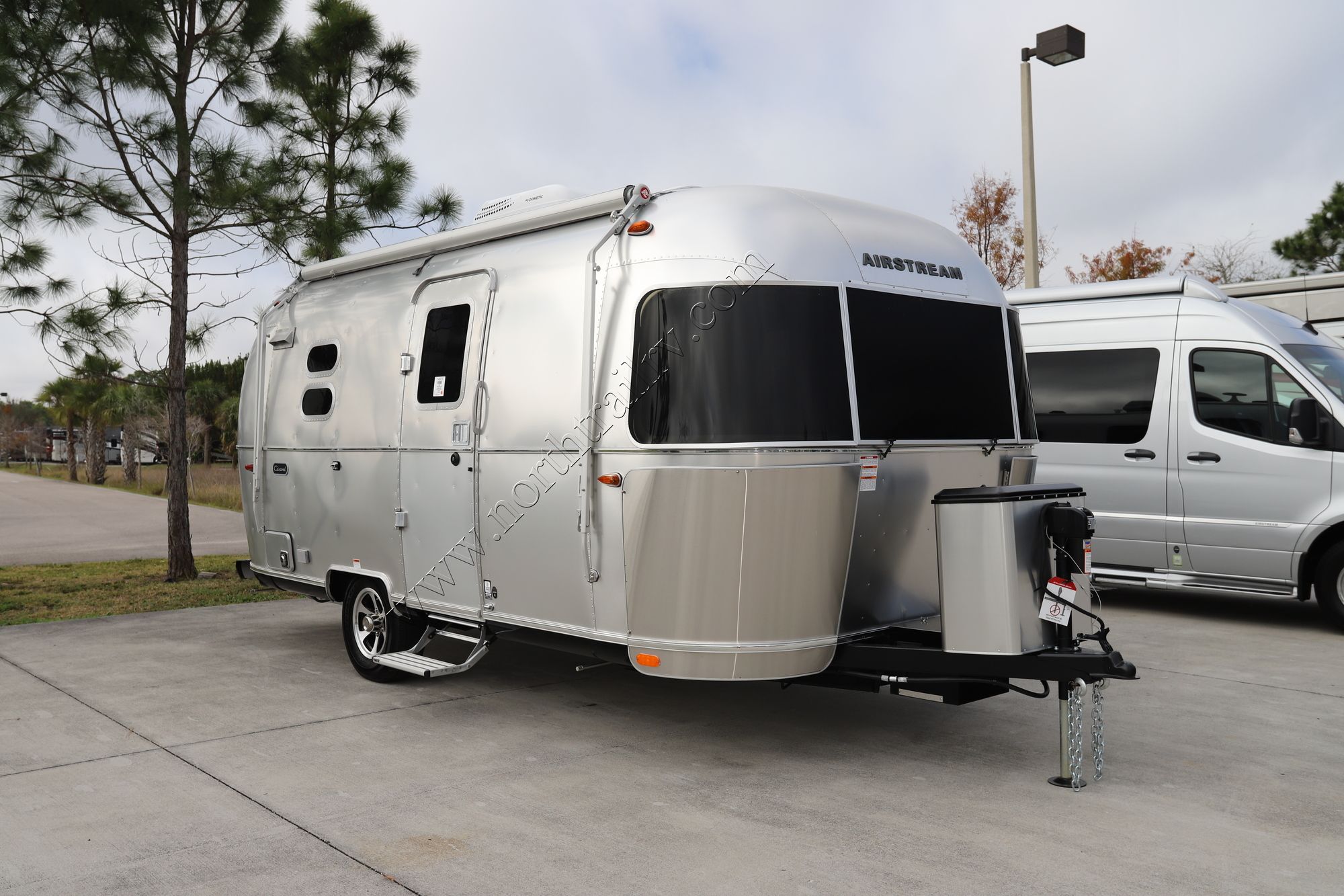 New 2022 Airstream Caravel 20FB Travel Trailer  For Sale