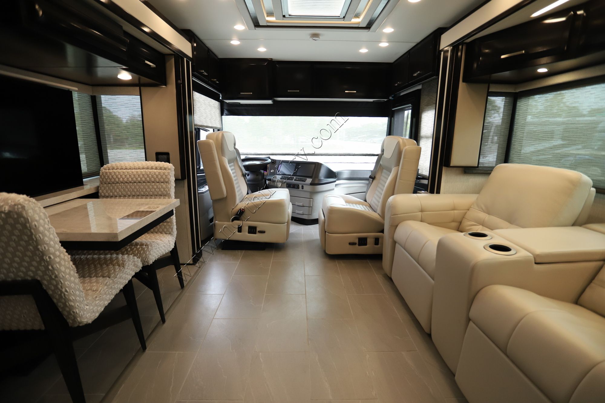 New 2022 Newmar New Aire 3545 Class A  For Sale