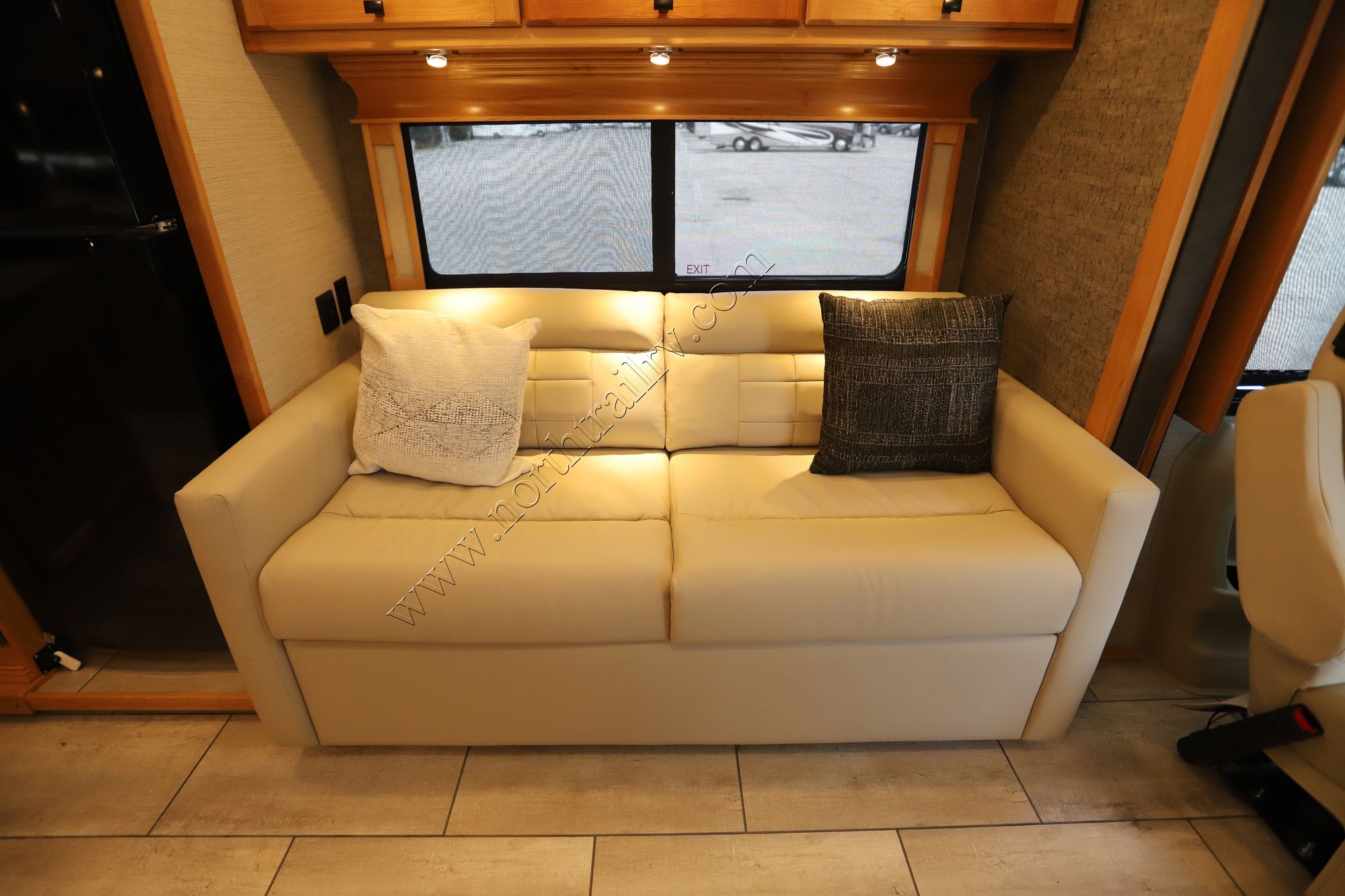 Used 2021 Tiffin Motor Homes Breeze 33BR Class A  For Sale