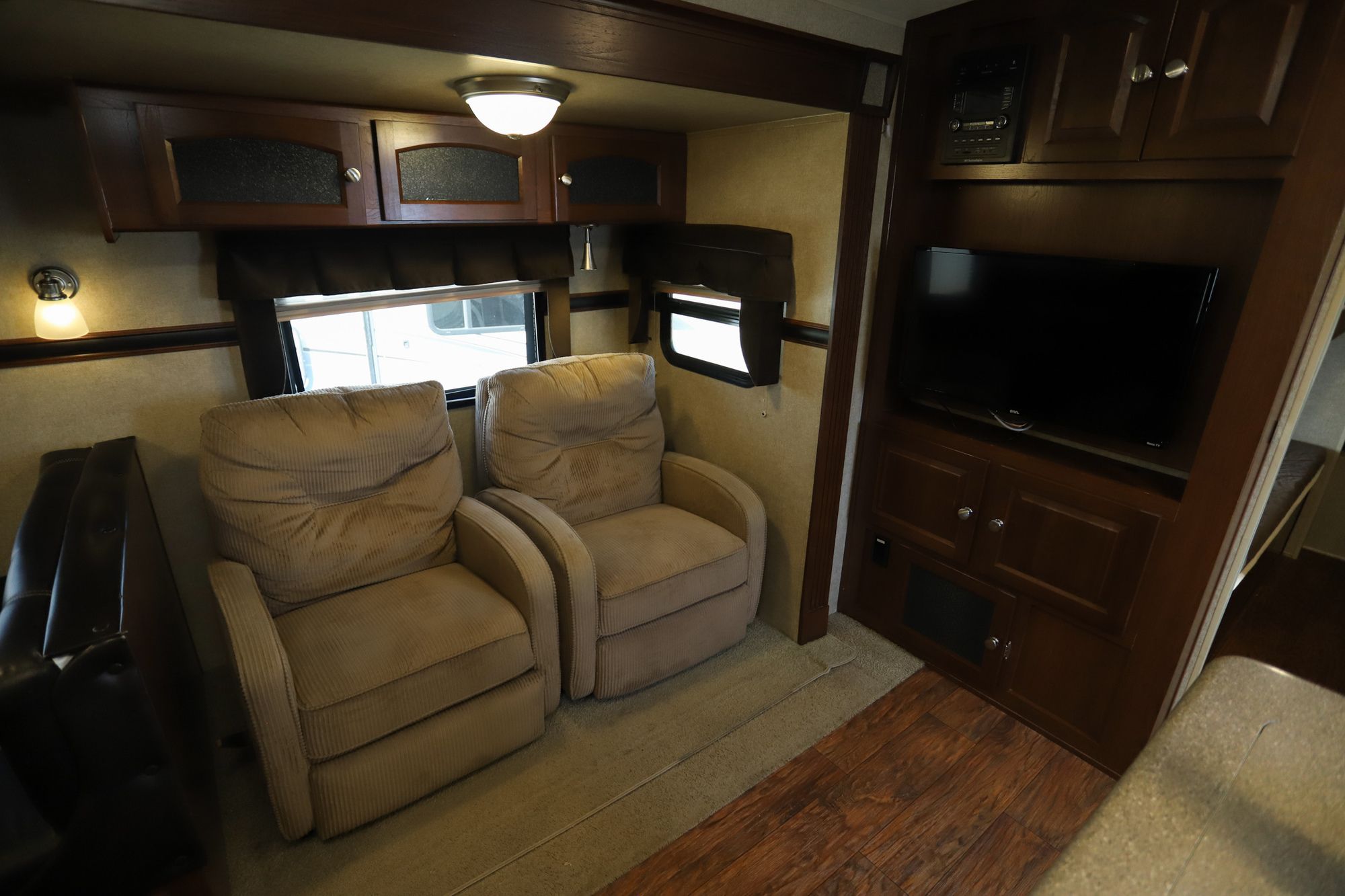 Used 2016 Forest River Windjammer 3006WK Travel Trailer  For Sale