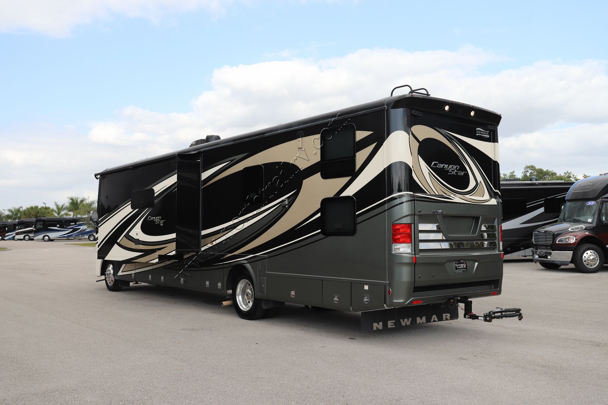 Used 2020 Newmar Canyon Star 3927 Class A  For Sale