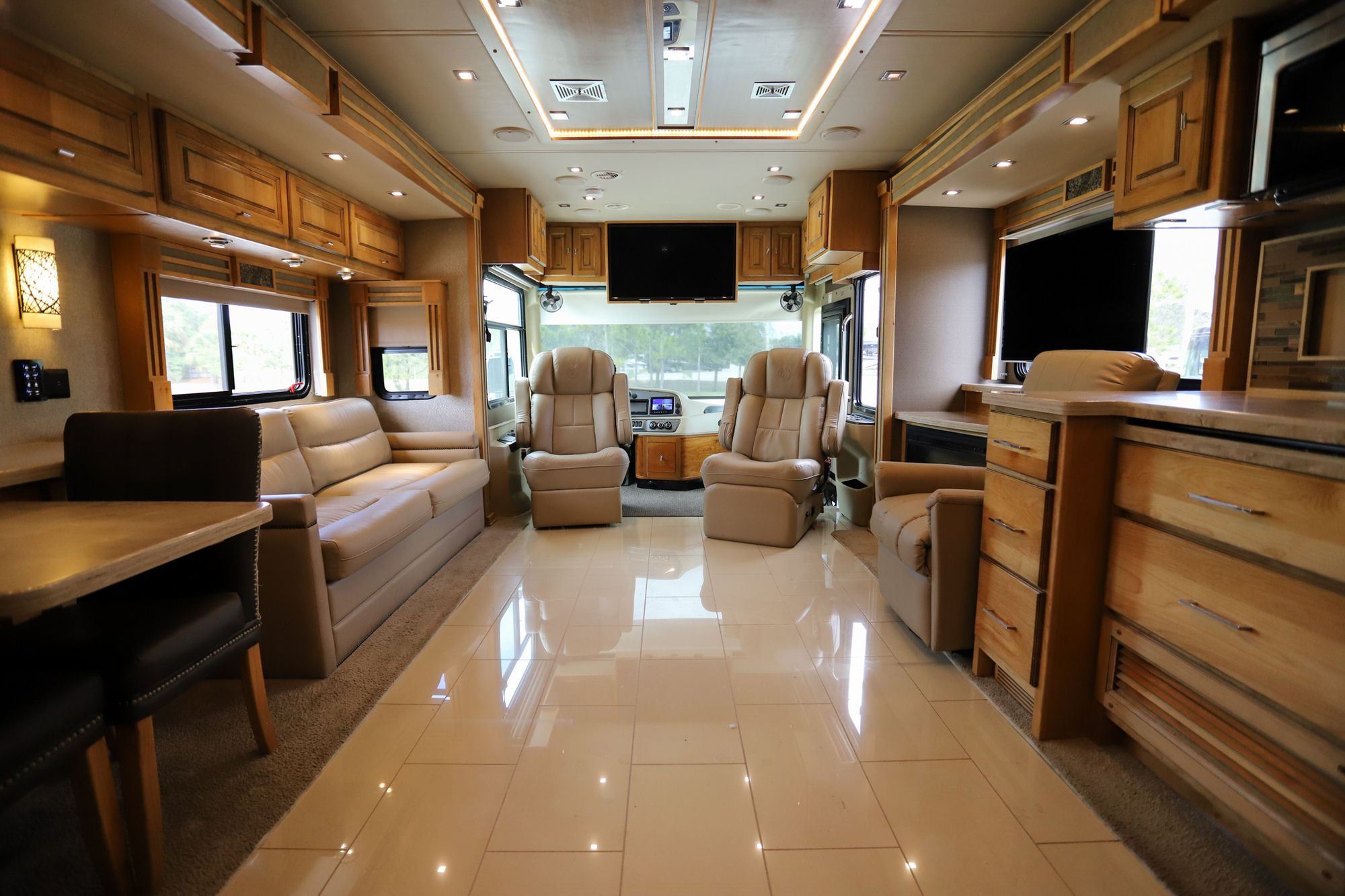 Used 2019 Tiffin Motor Homes Allegro Red 37BA Class A  For Sale