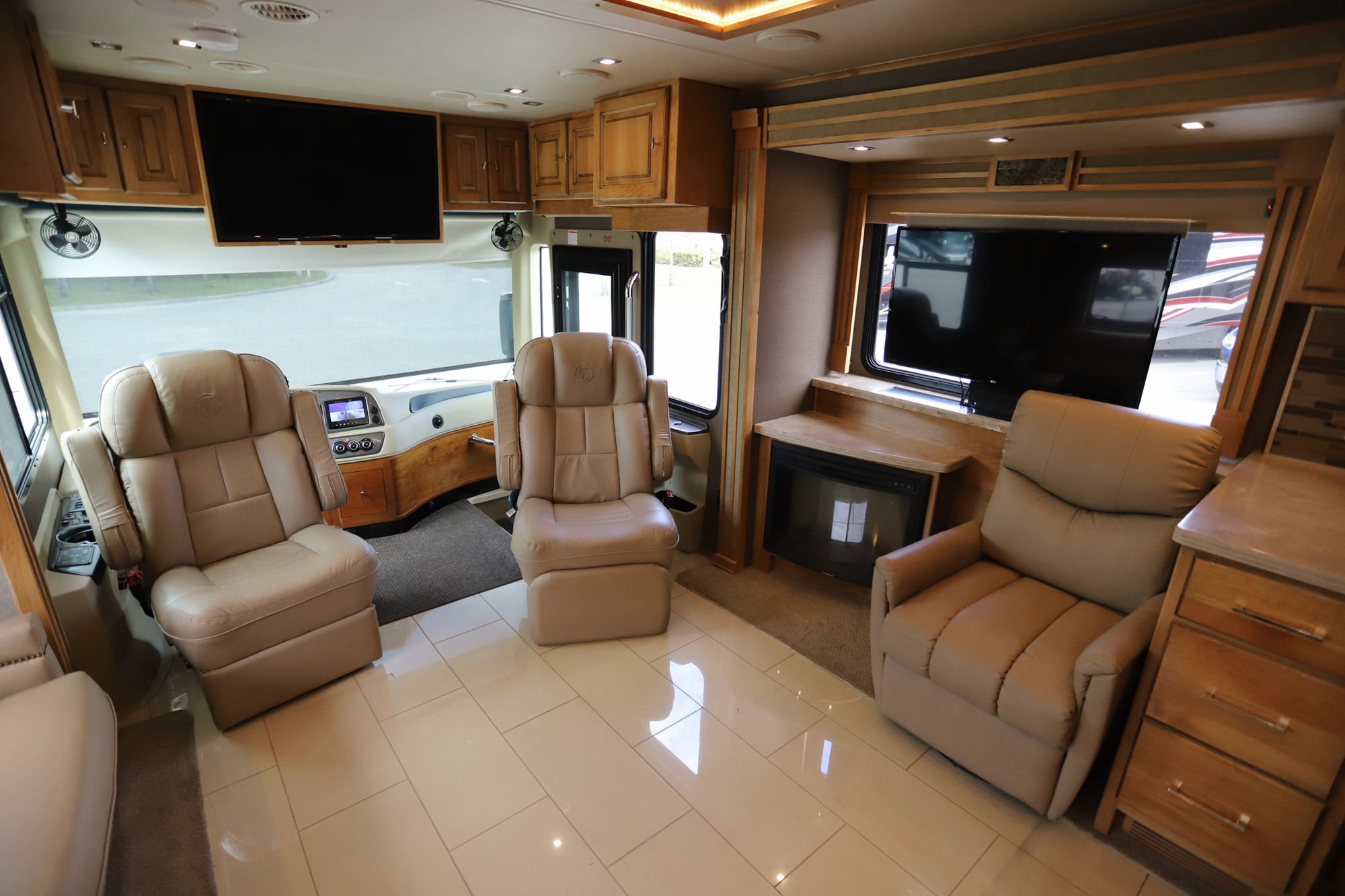 Used 2019 Tiffin Motor Homes Allegro Red 37BA Class A  For Sale