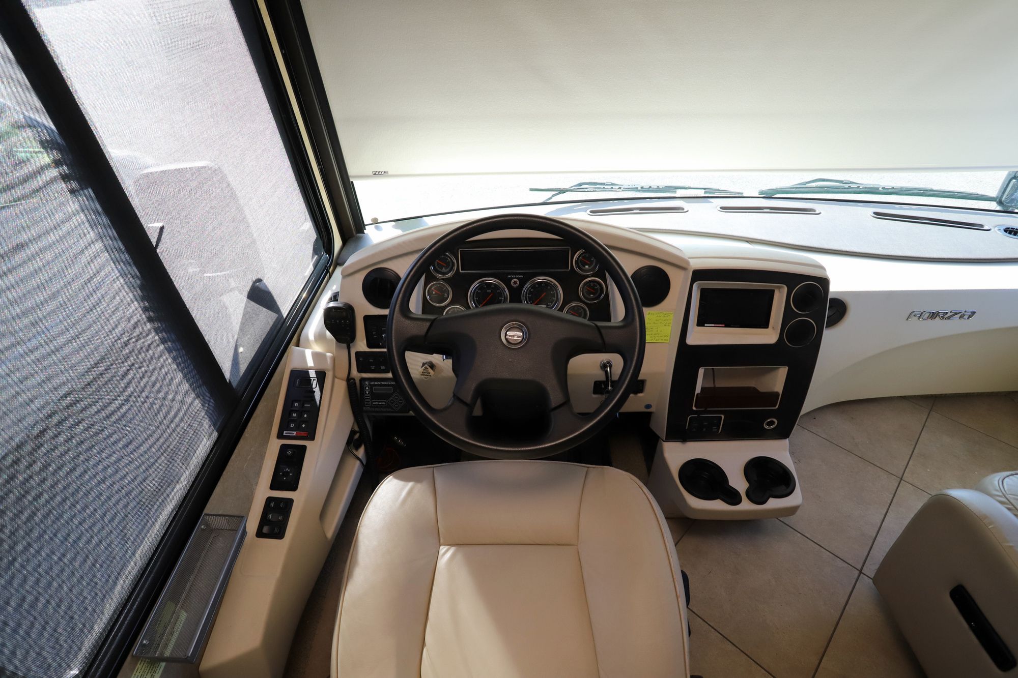 Used 2015 Winnebago Forza 34T Class A  For Sale