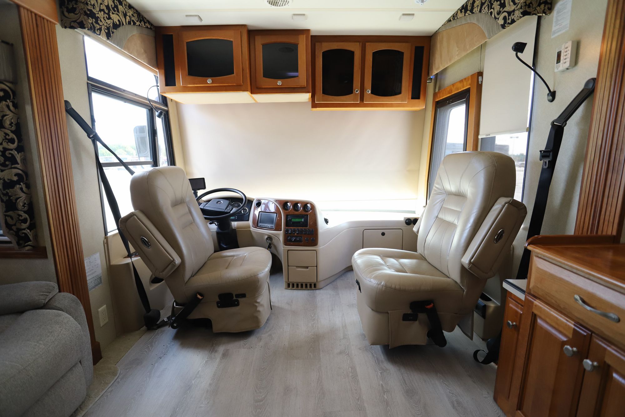 Used 2006 Newmar Dutch Star 3816 Class A  For Sale