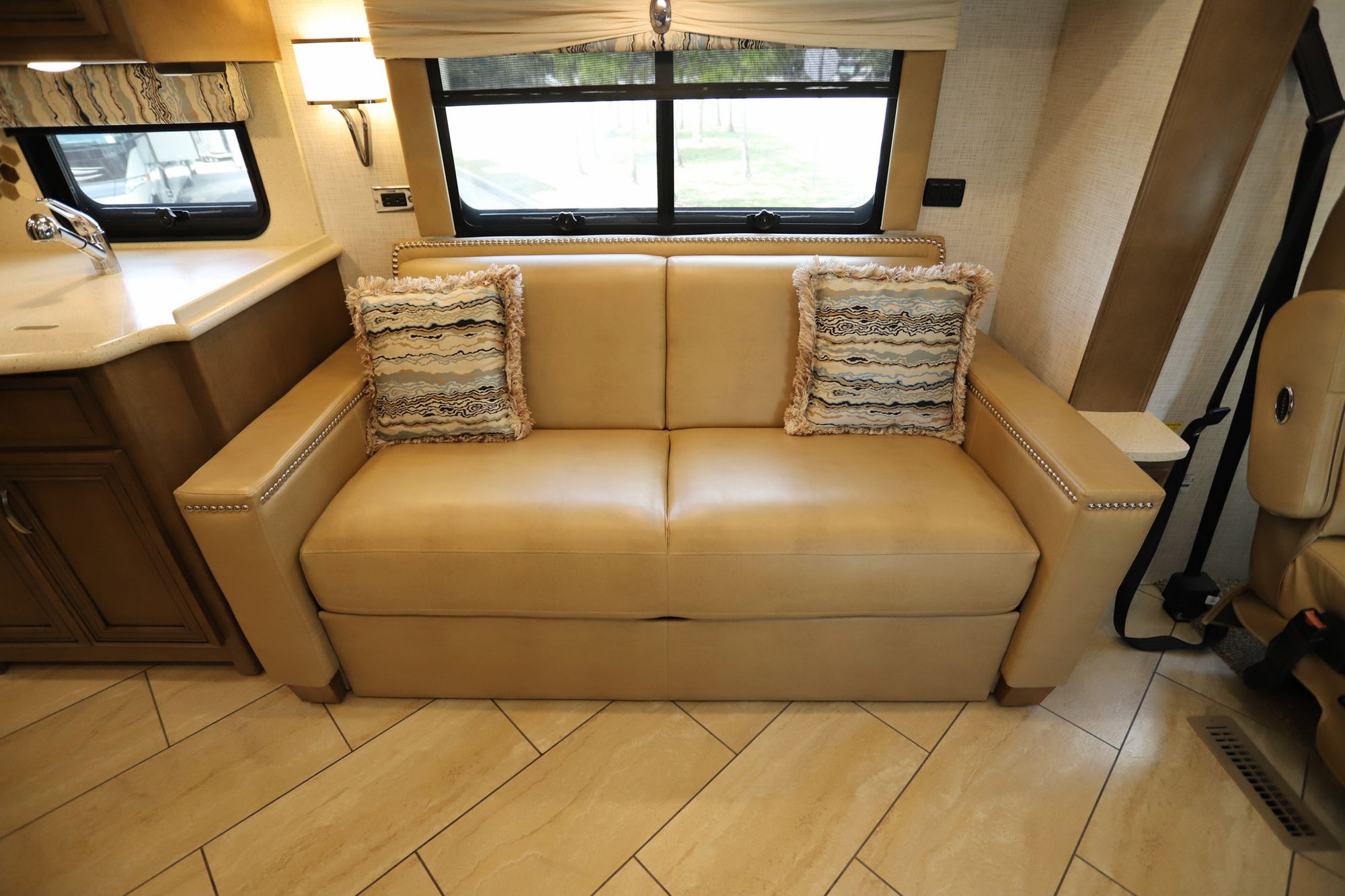 Used 2020 Newmar Bay Star 3226 Class A  For Sale