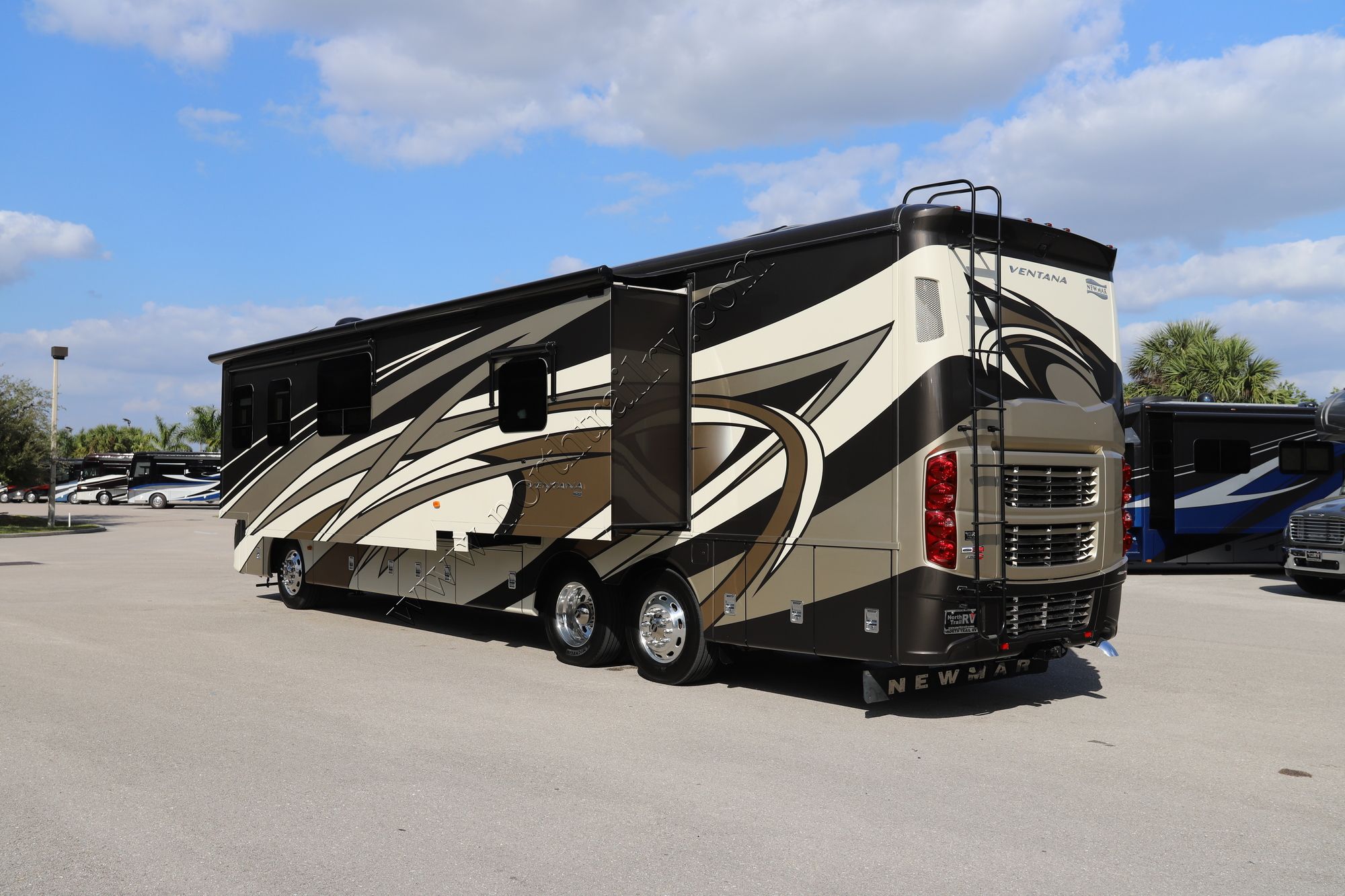 Used 2016 Newmar Ventana 4037 Class A  For Sale