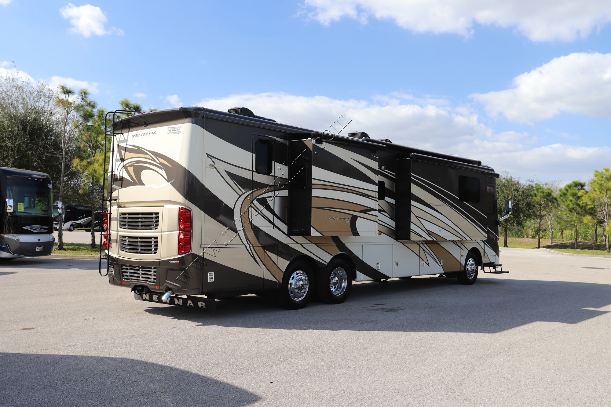 Used 2016 Newmar Ventana 4037 Class A  For Sale