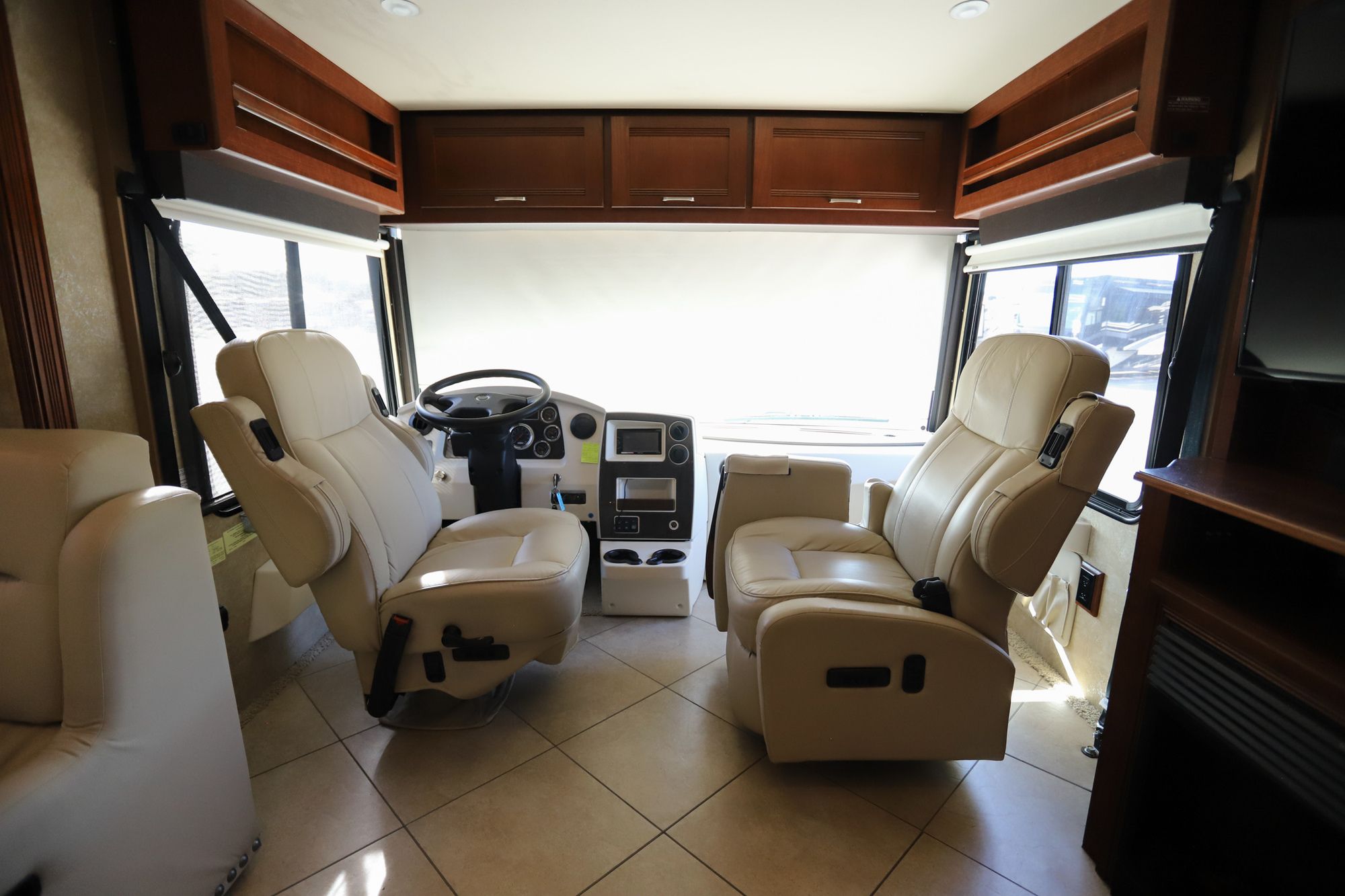 Used 2015 Winnebago Forza 34T Class A  For Sale