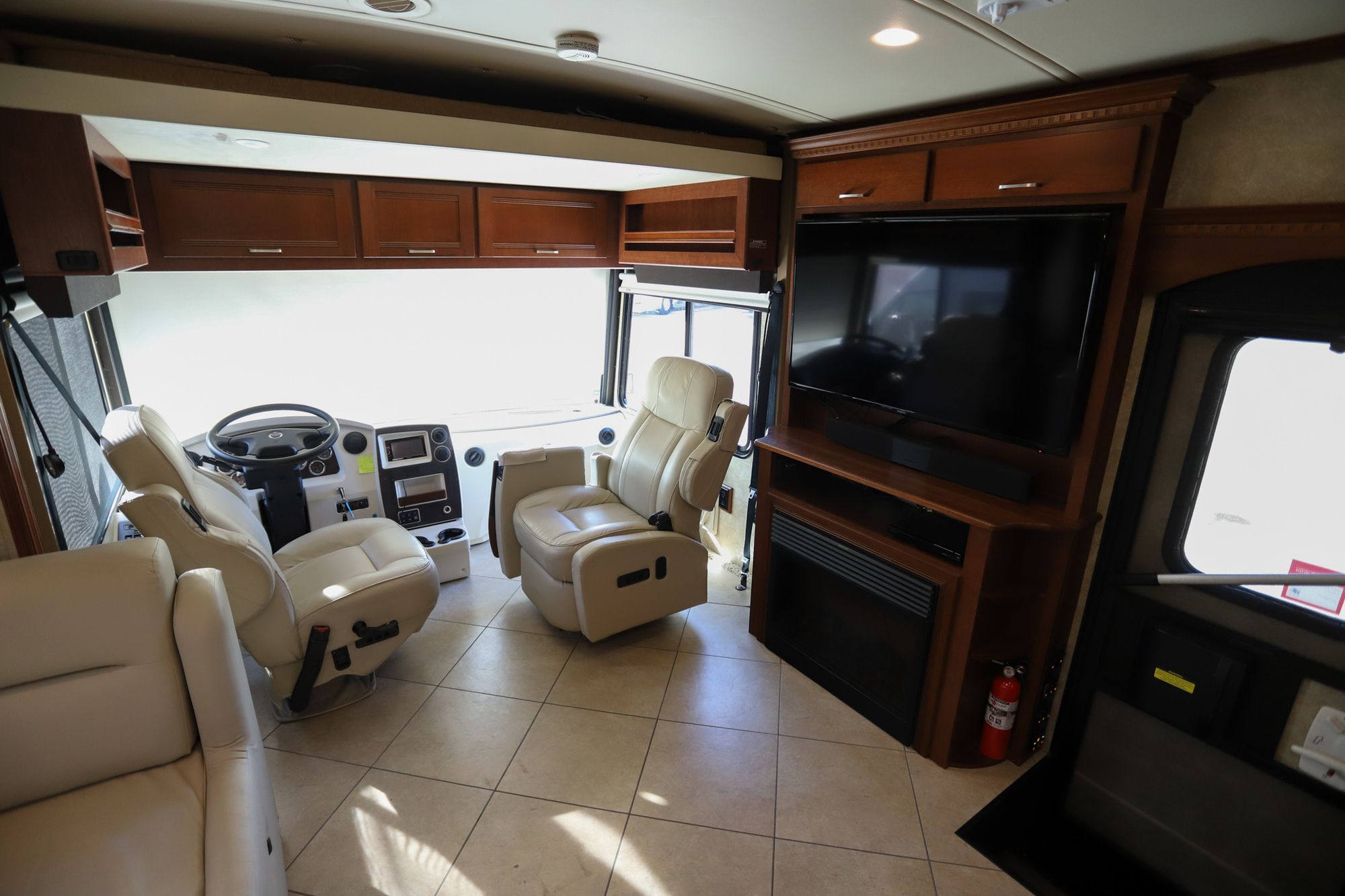 Used 2015 Winnebago Forza 34T Class A  For Sale