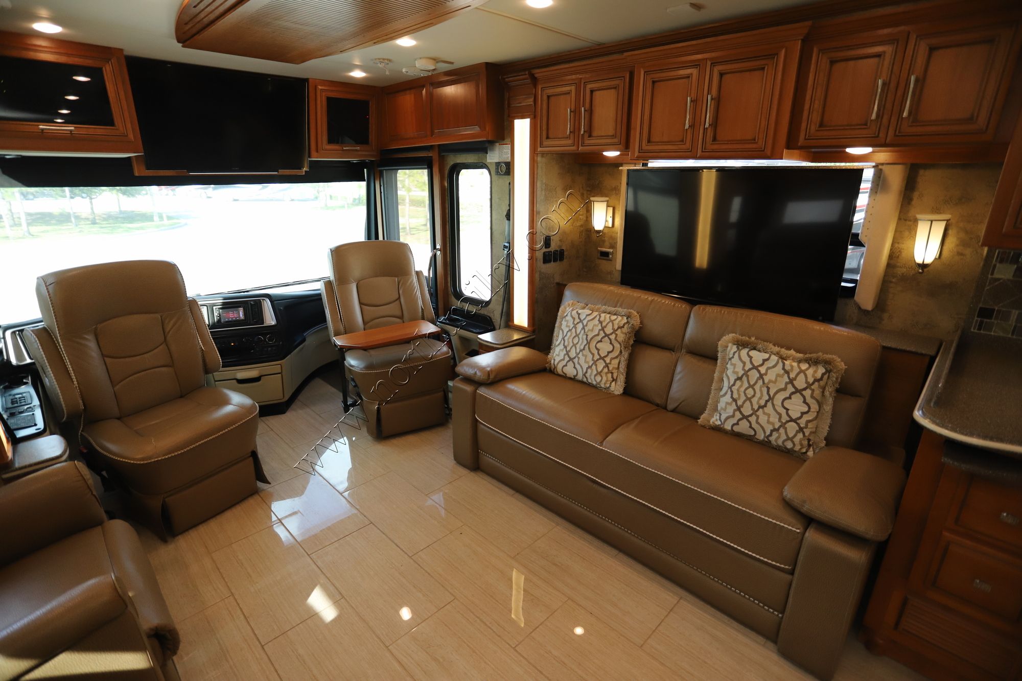 Used 2016 Newmar Ventana 4037 Class A  For Sale